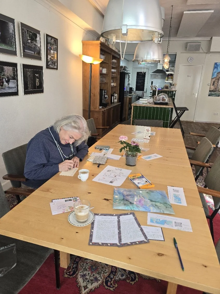 Lokaal23 - writing table.jpg