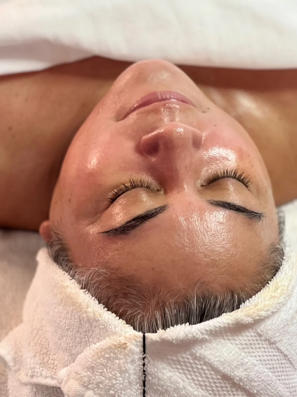Beautiful, hydrated, refreshed skin after giving my client a facial. Looks great! 🌷

#skintreatments#bestfacialintown#alamedaca#alamedacalifornia#agepositive#refreshedskin