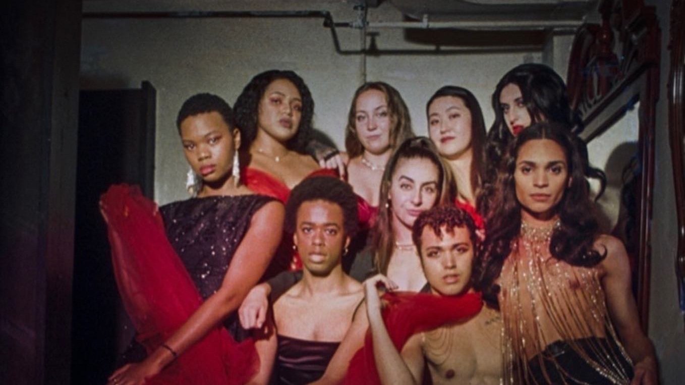 VANITY Dir. Edoardo Tesio A performance with integrating music and pop dance.