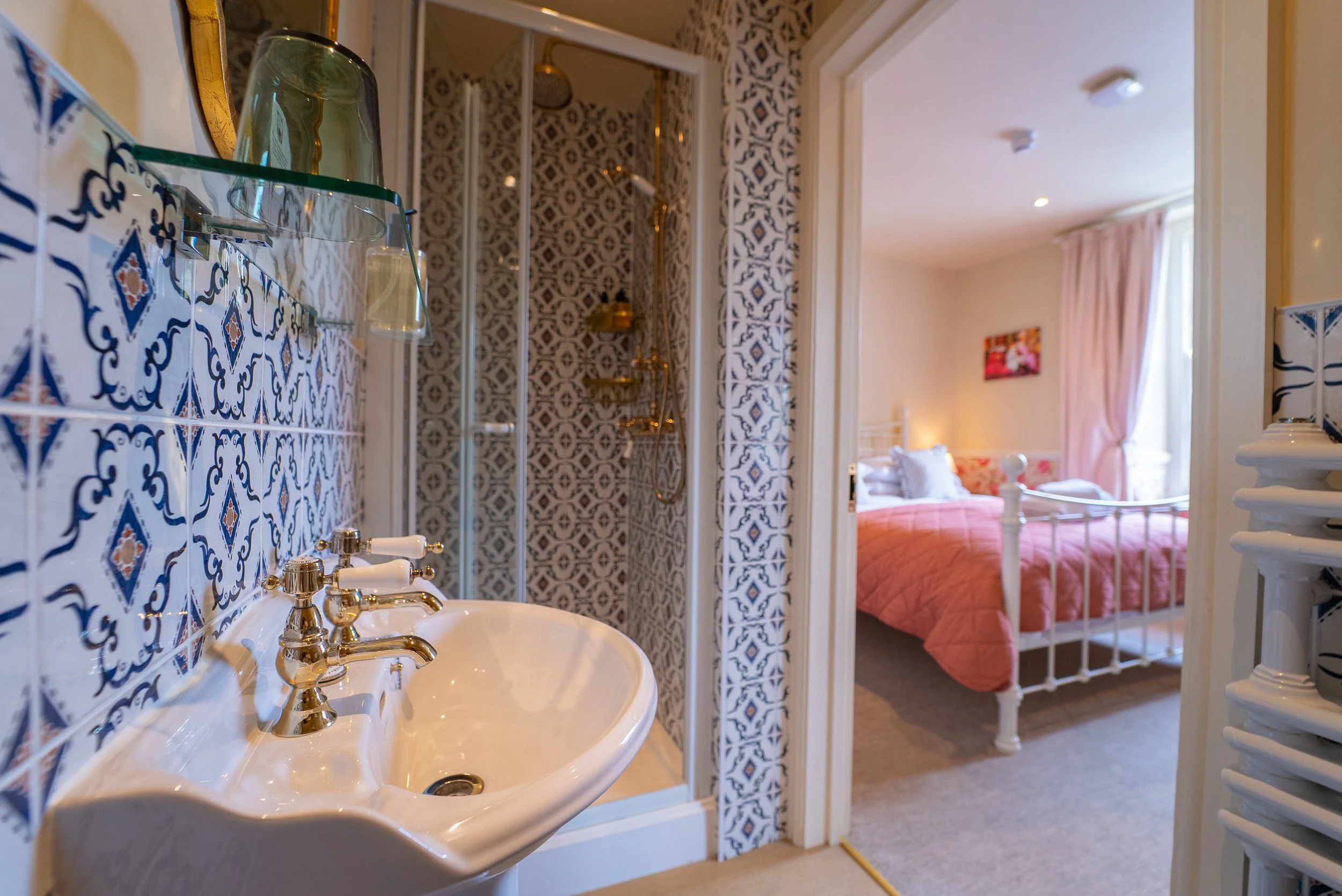 ROOM 3 ENSUITE