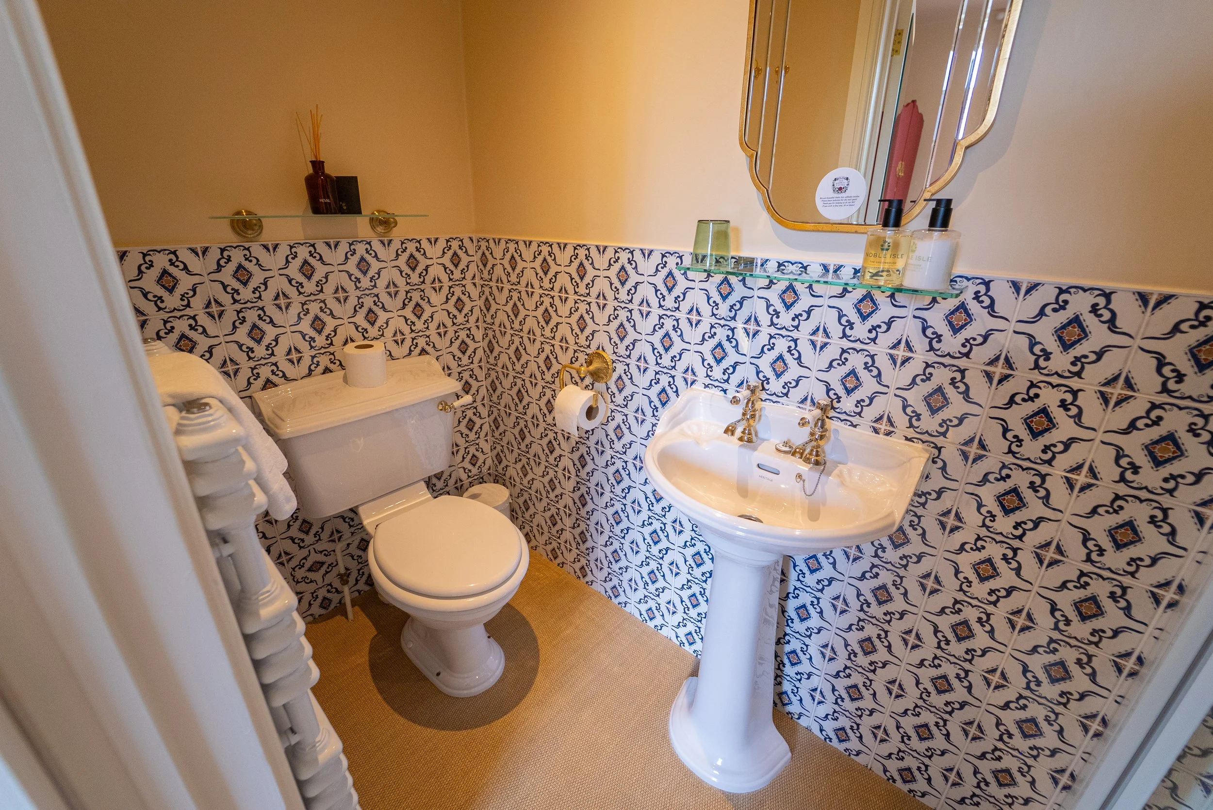 ROOM 3 ENSUITE