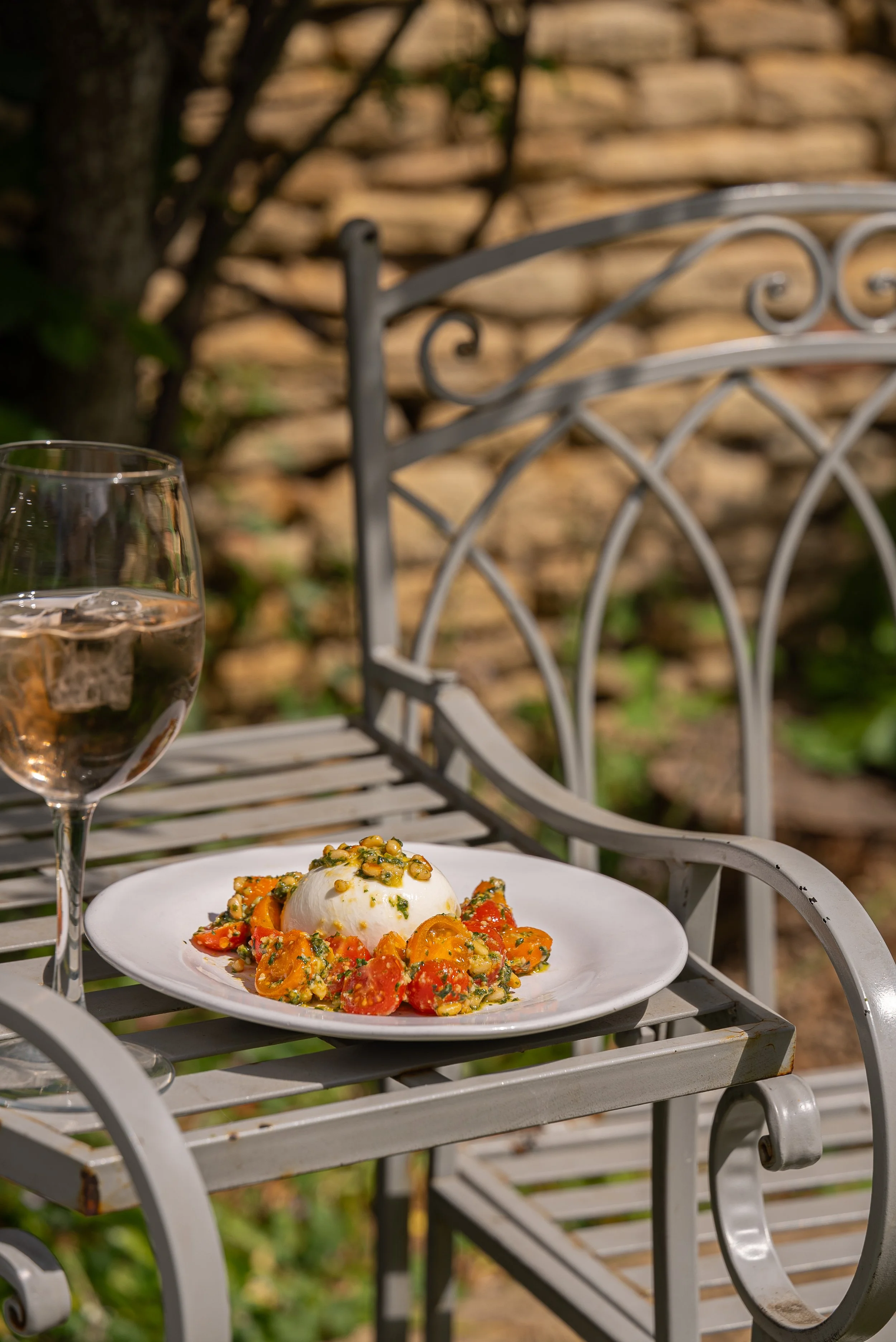 Garden burratta rose.jpg