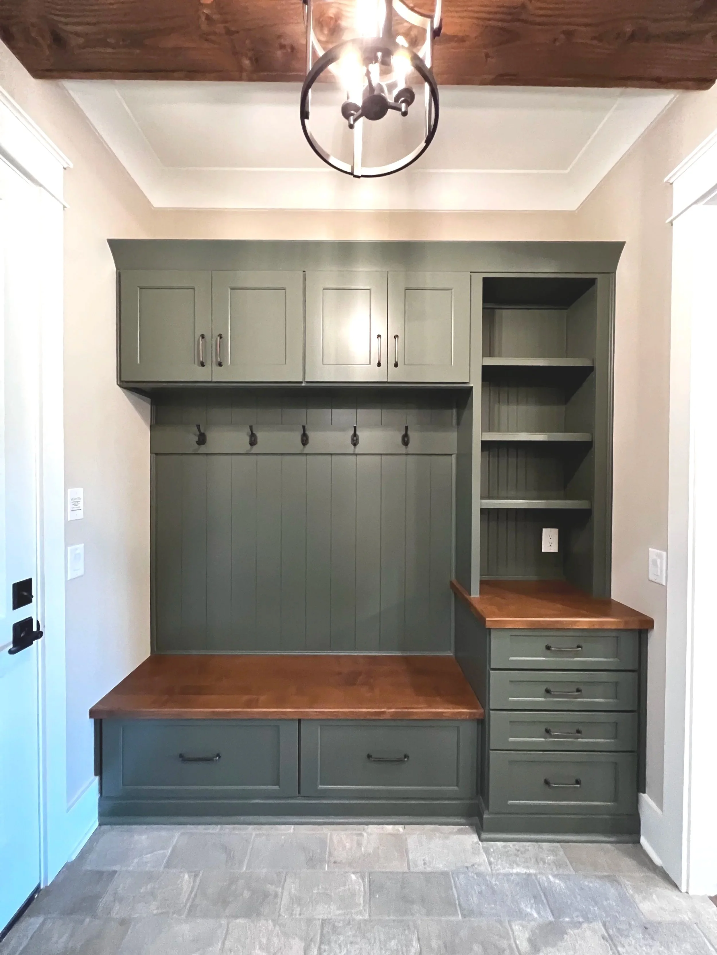 Drop Zone Shiloh Cabinetry