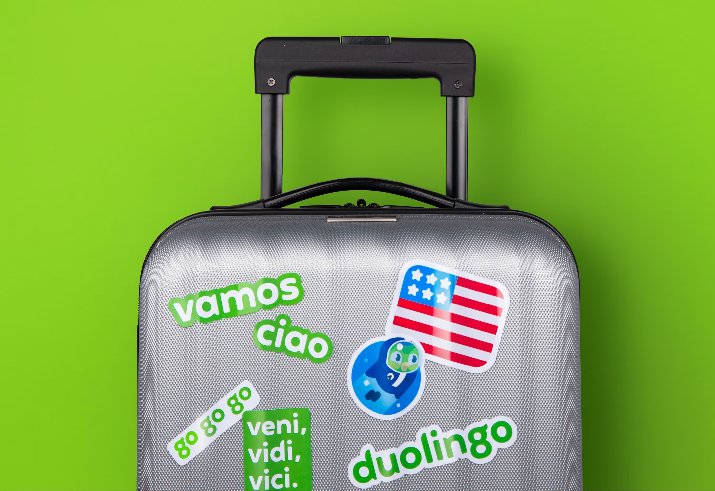 Duolingo_suitcase-by-Johnson-Banks.png