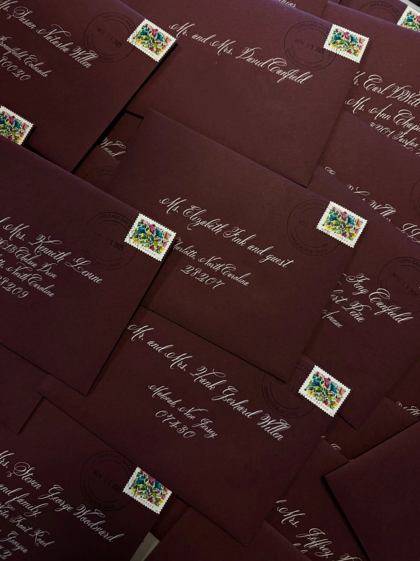 starting to think Merlot is the new Chartreuse.
I&rsquo;ve had three brides using the deep red wine palette and I loveeeeeeeeee it ✨