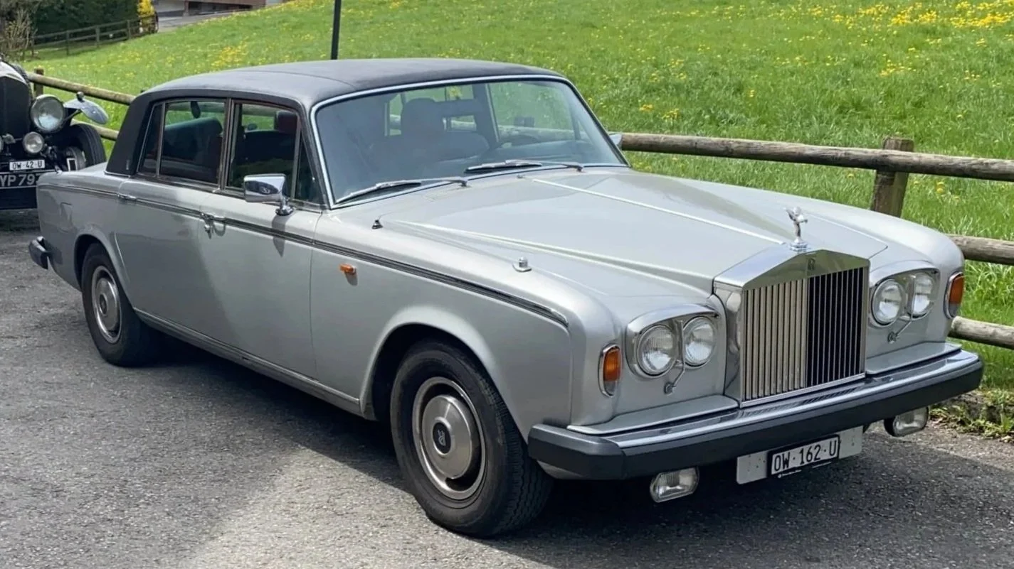 Rolls Royce Silver Wraith II 80' with Division