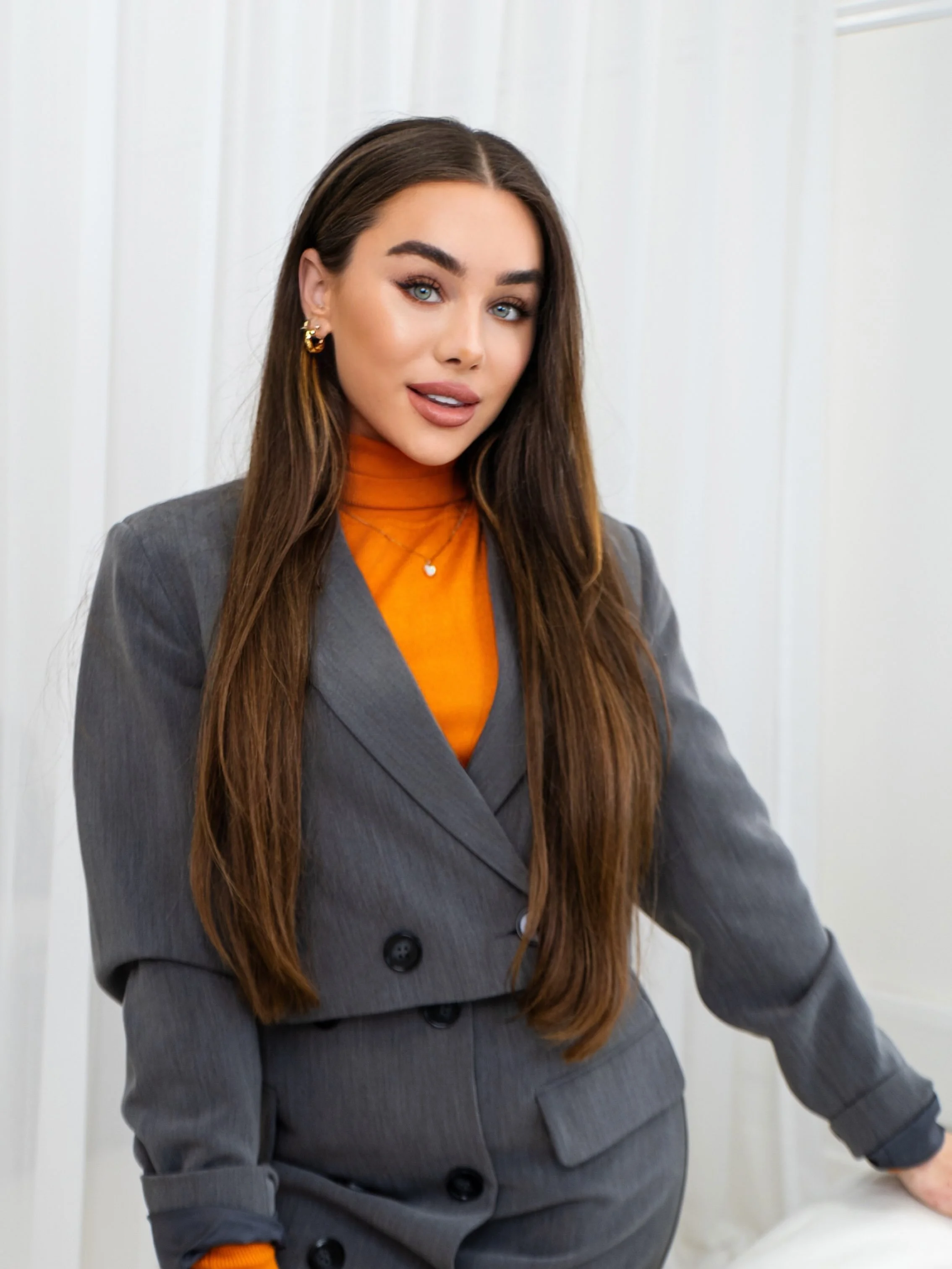 Introducing Jasmine Diebelius, a leading Permanent Makeup Artist and Educator, and my newest client.

Fueld with over a decade of experience, over 120K followers and a roster of well-known clients, @jasminediebelius_pmu specialises in natural, age-in