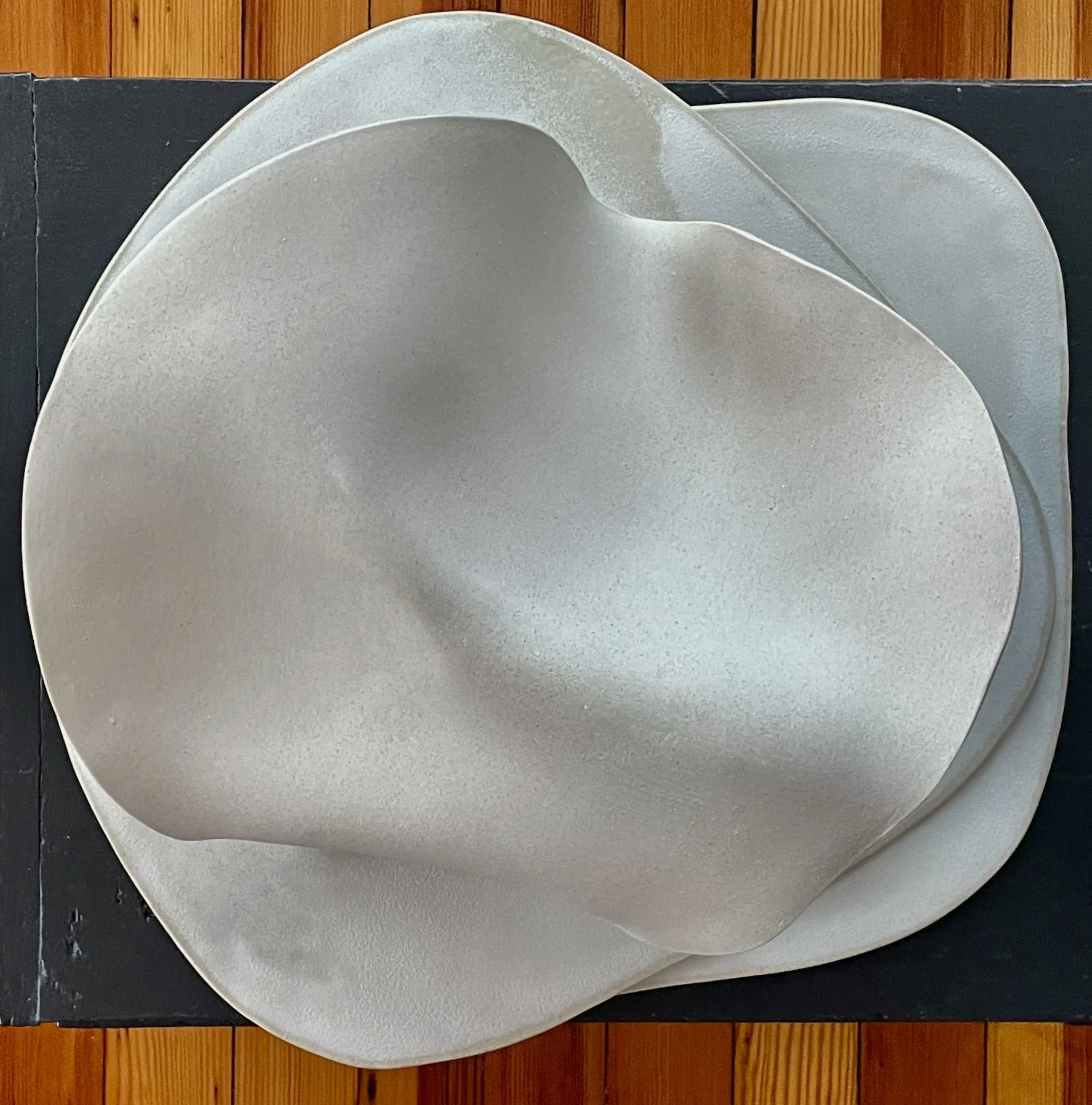 setting of 3, base is 16 in x 17 in