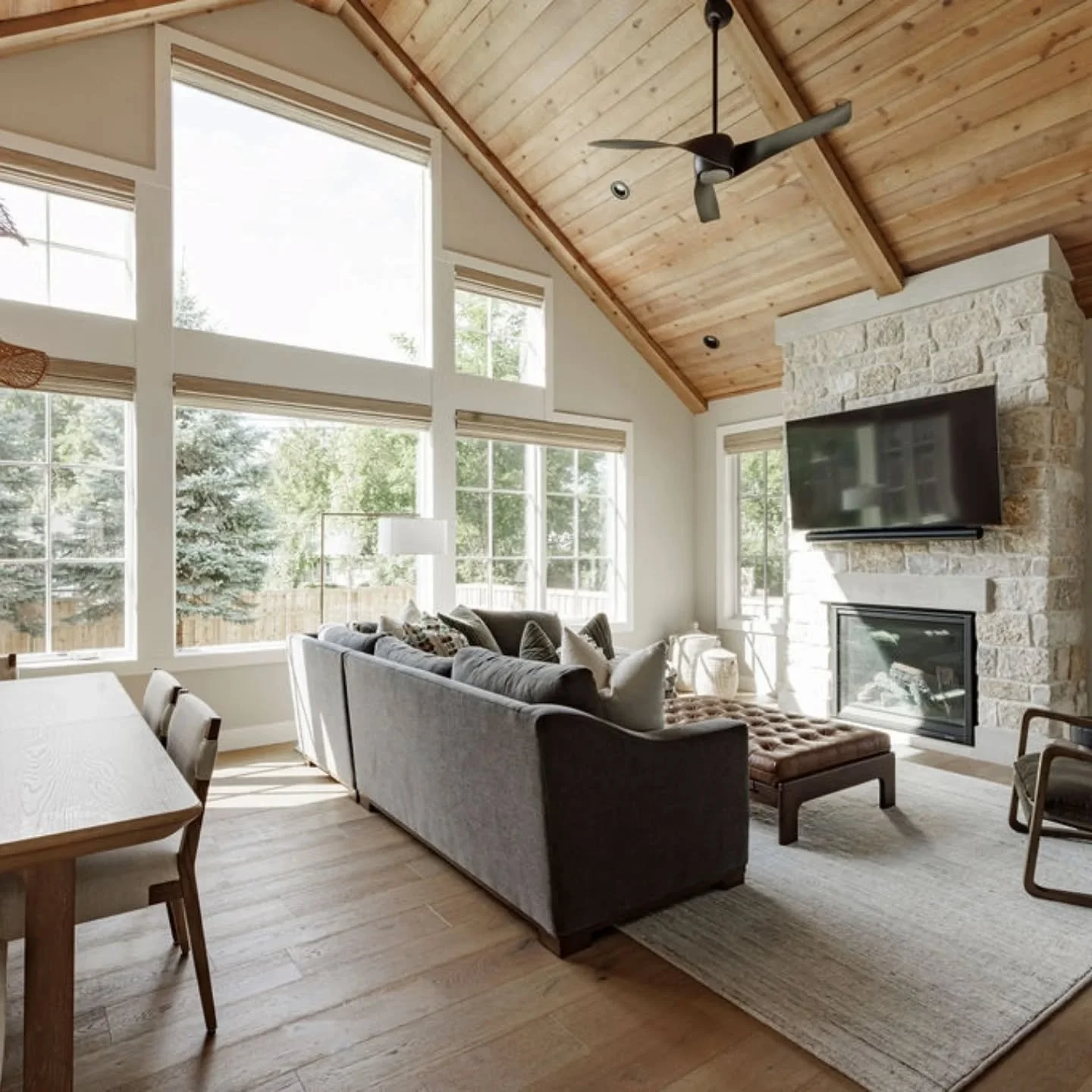 We&rsquo;re loving the warm vibe of this sun-soaked living room with neutral wood details. 

Builder @adorhomes 
Designer @lenoxhousedesign 
📸 by @chelsielopezproduction