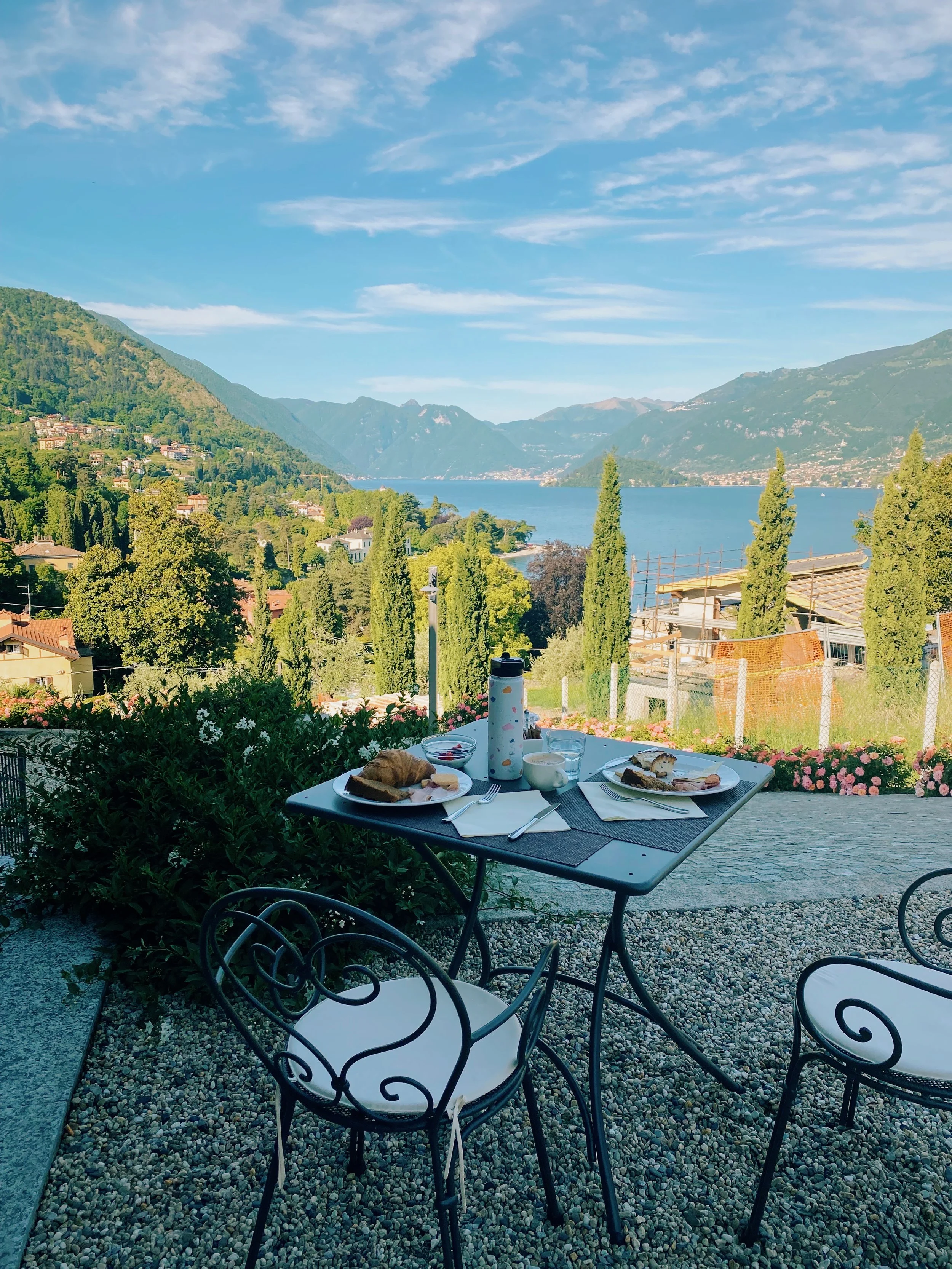 lake como-italy-honeymoon-travel