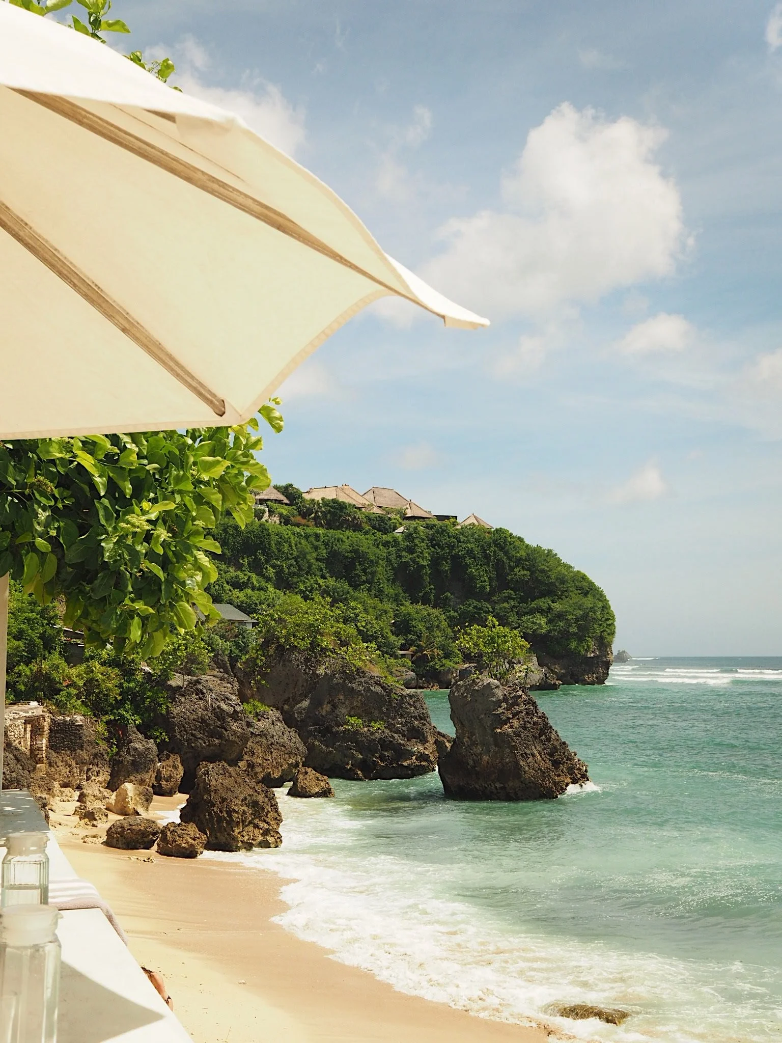 bali-honeymoon-travel-beach