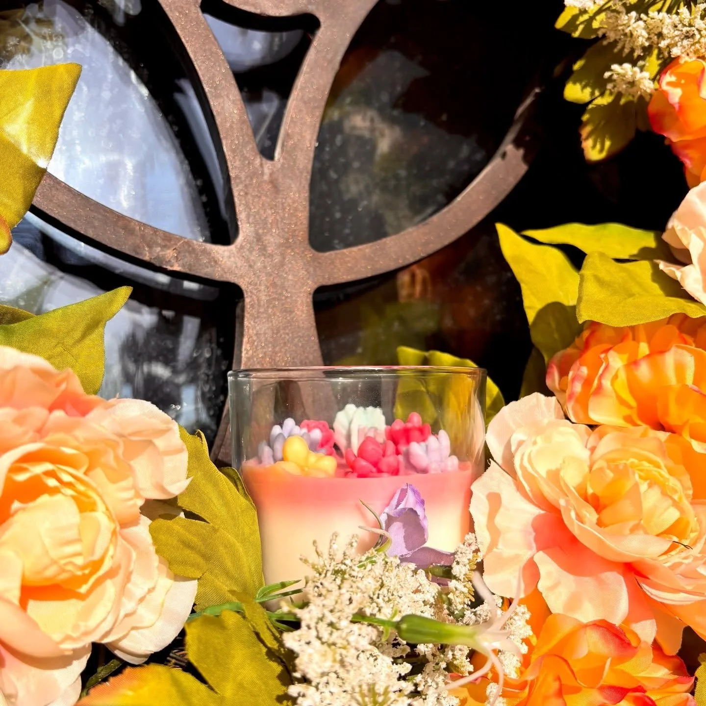 So excited to show off all our spring candles!! It&rsquo;s our busiest and best season of the year☺️ dm for custom orders!! 💃