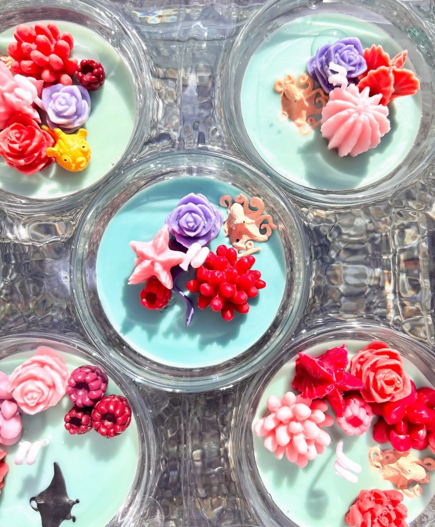 Summer is coming&hellip;🥰🌊💕🐙 don&rsquo;t miss out on our aquatic mini candles before they sell out again💕
