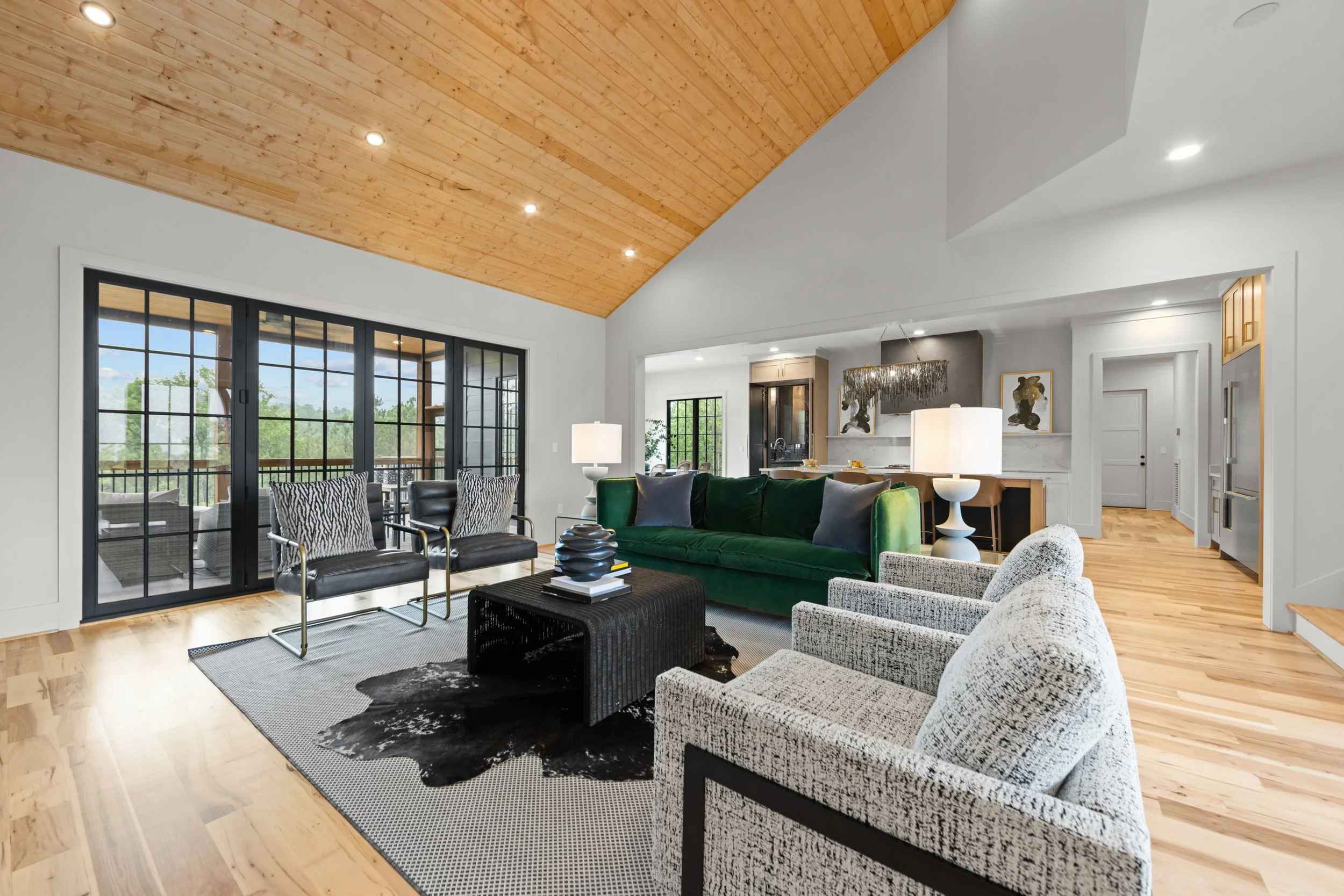 2079 Lindsay Lane - Mae Beth Designs-16.jpg