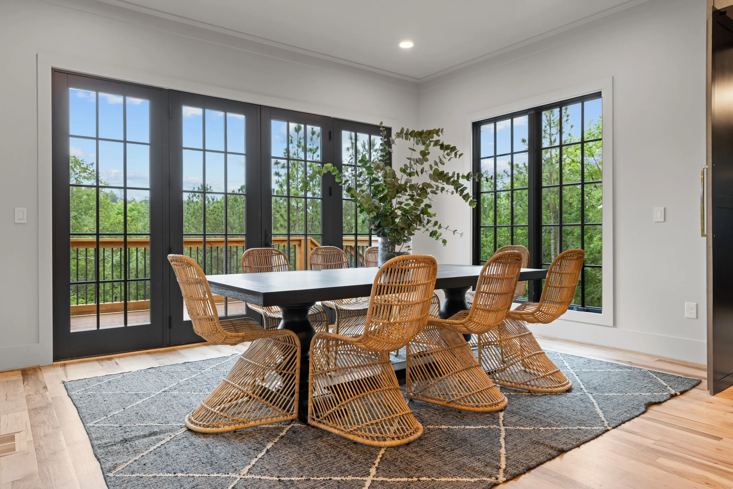 2079 Lindsay Lane - Mae Beth Designs-9.jpg