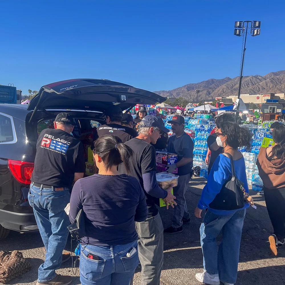 Van Offloading_mod_square.jpg