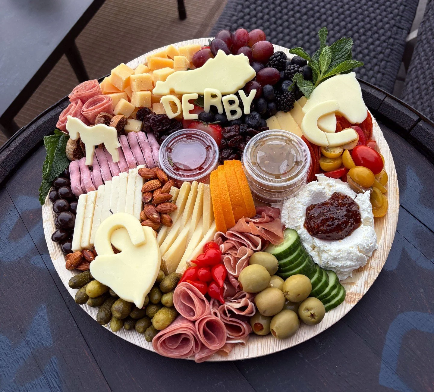 Derby is in 3 days, and we want to make sure you're ready! 🌹⁠
⁠
Derby boards are available through May 2nd. Grab yours before the weekend hits and it's too late to order. 🧀⁠
⁠
We have three sizes available for every size crowd. ⁠
⁠
🔗 Order today a