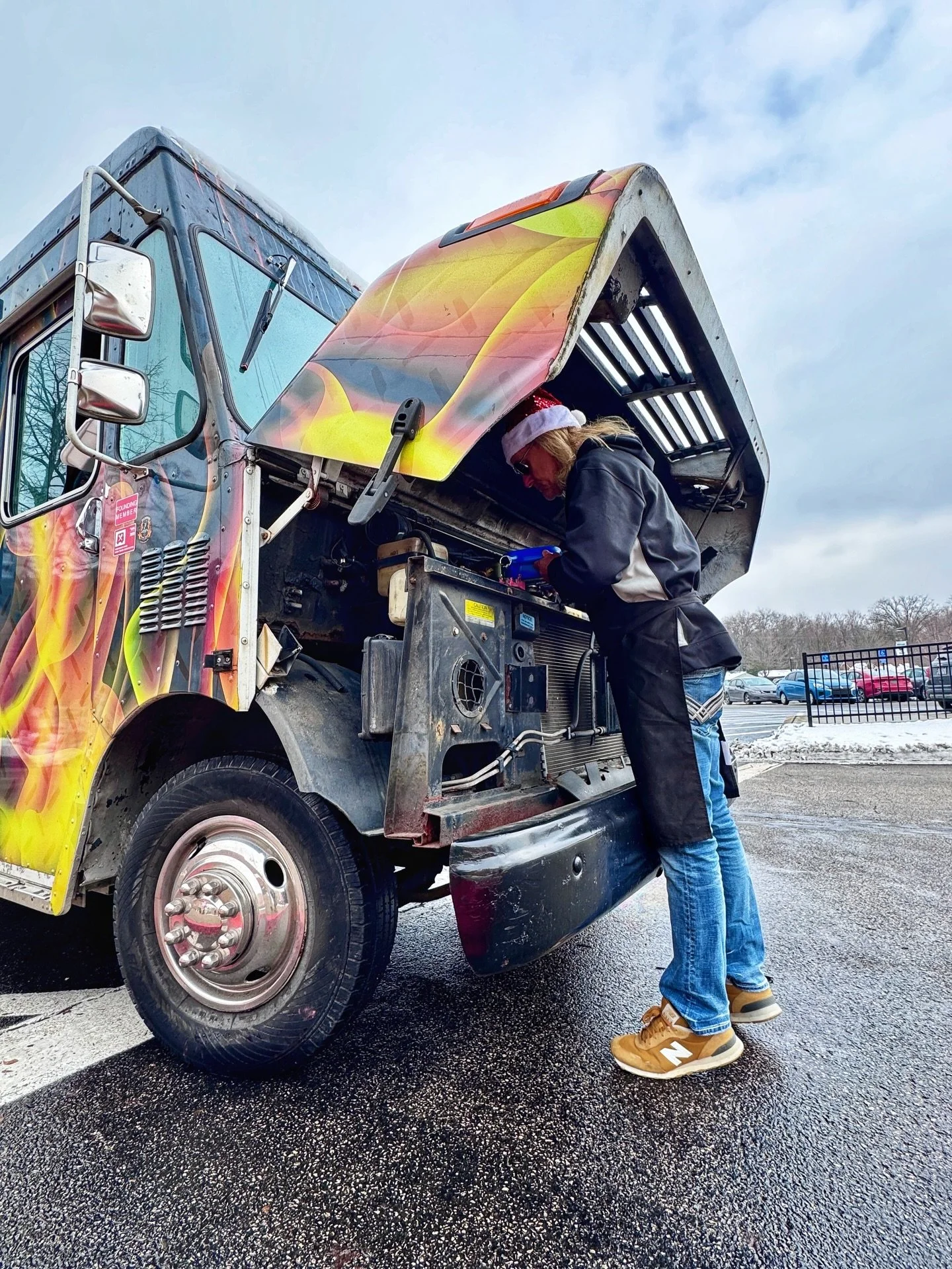 🎅🔥 After Santa did a quick maintenance check the SRNR sleigh rolled out for our last ride of 2025! 🚚💨 Huge thanks to everyone who made this season one to remember. 🤘

And while it may be cold outside our fire never goes out! Smokin&rsquo; Rock &