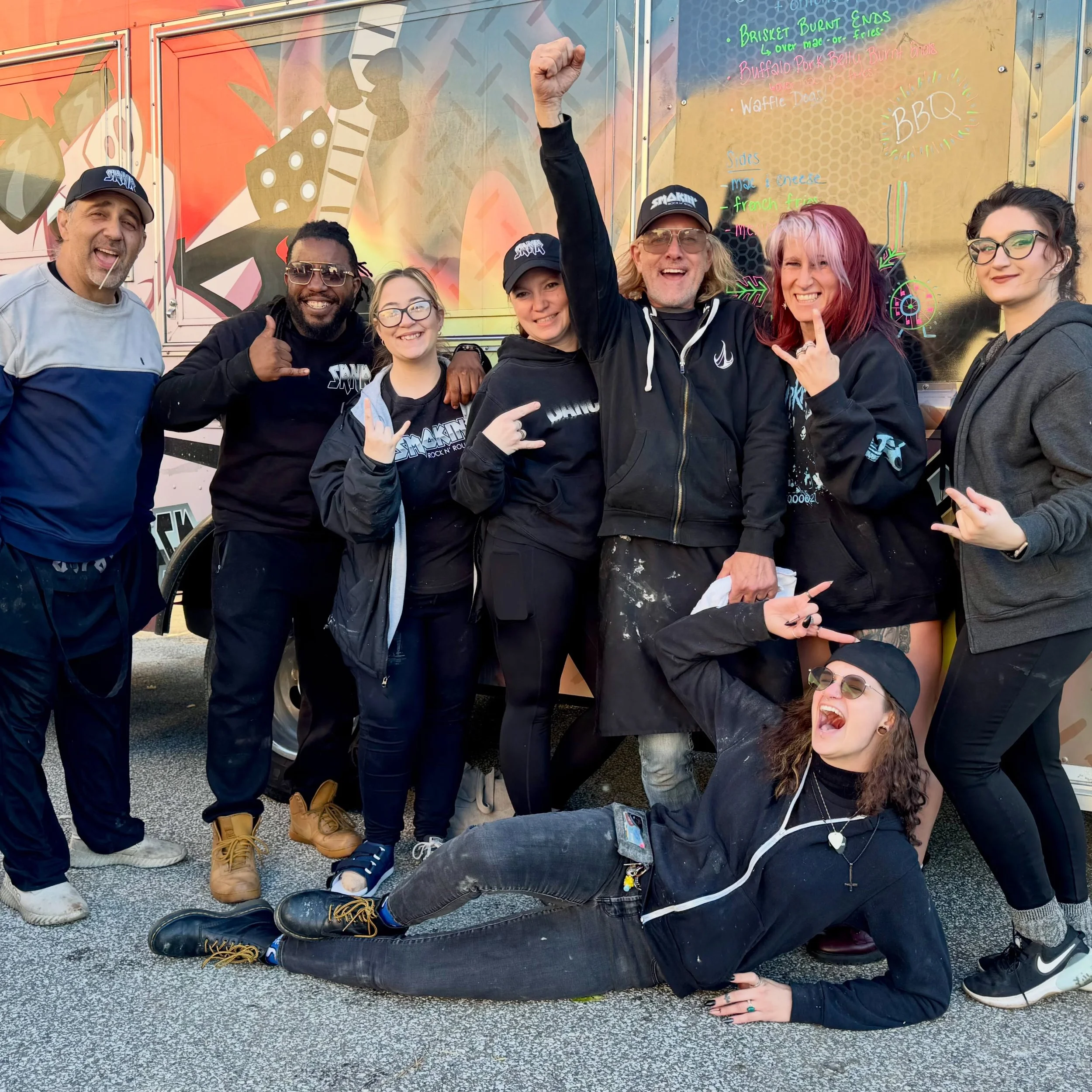 👏🔥 Food for 8️⃣0️⃣0️⃣&hellip; yah we got this!🔥👏

Yesterday we rocked a HUGE all-day 🎡 carnival-themed corporate event with both food trucks, the ice cream trailer, the trailer smoker&hellip; and yes, even a petting zoo. 😅🐐

Our crew got there