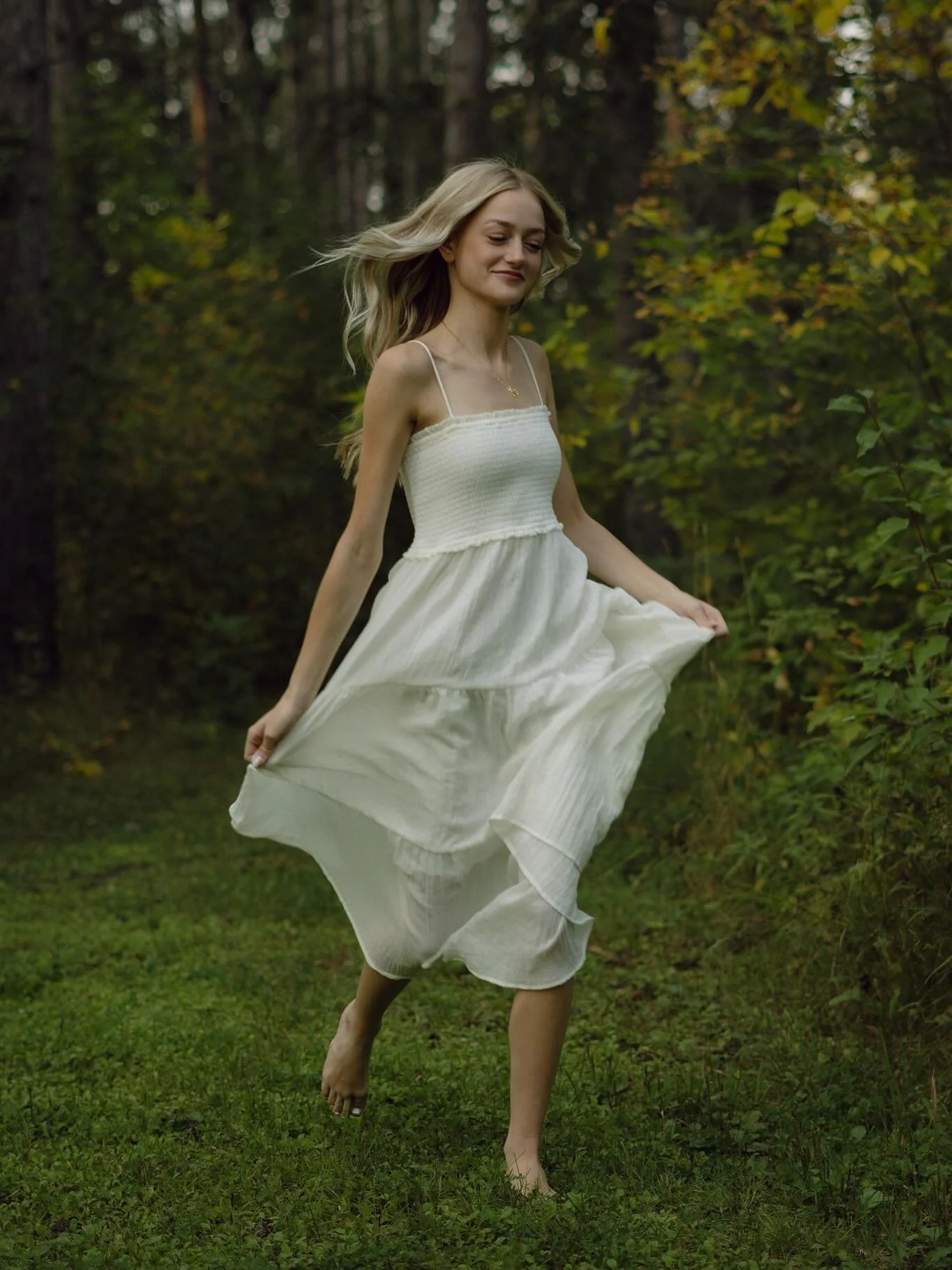 a dreamy senior session with Tiana 🌱✨🌼 more of her to come
-
p.s. working on curating my feed so don&rsquo;t mind all of the mini posts &lt;3