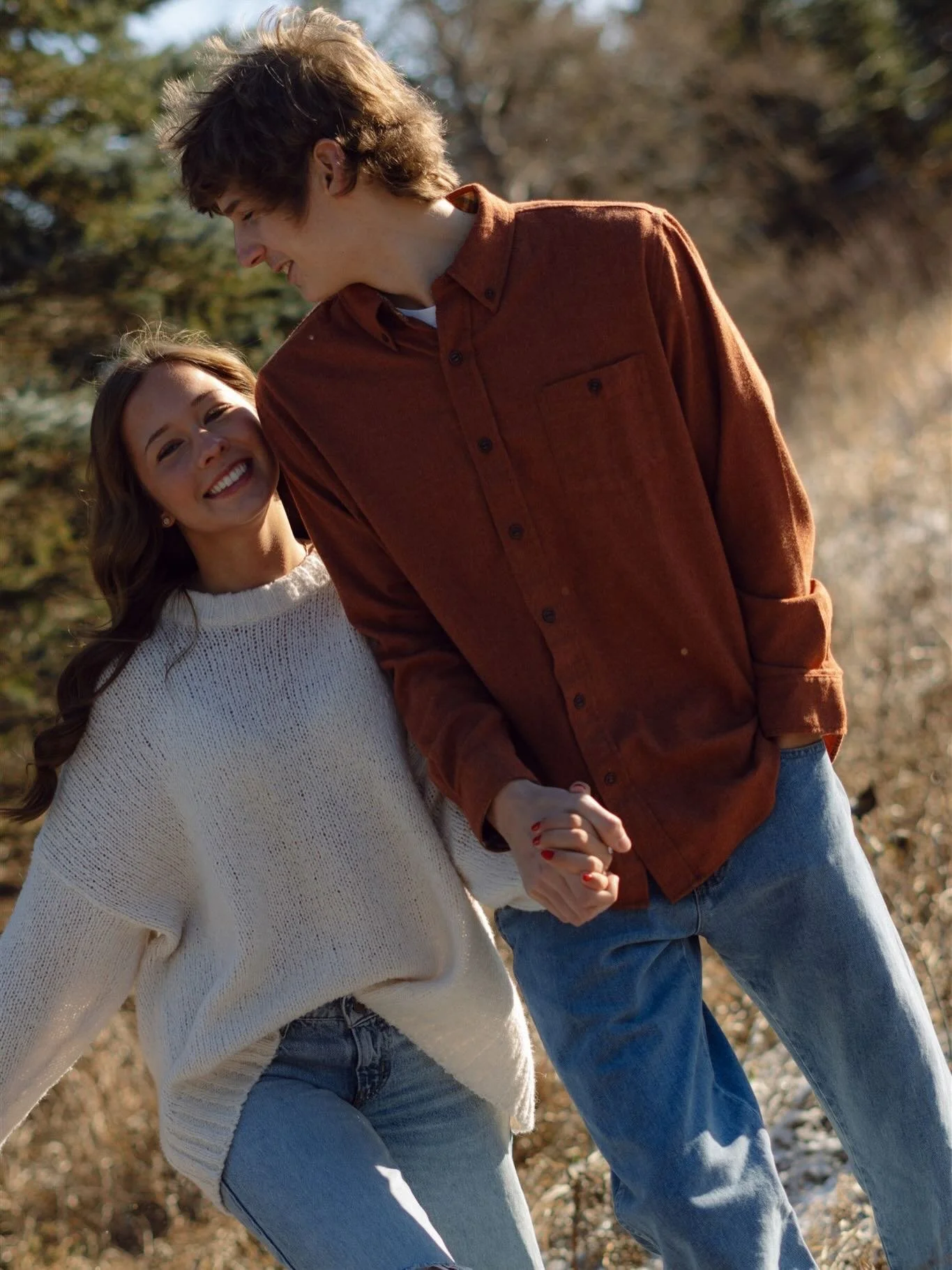 happy holidays!! 🥂🛷🎄 enjoy some of the sweetest photos of Kaia &amp; Gunnar!

I&rsquo;m back &amp; have a few things to say thank you!

couples winter mini sessions!! (the perfect gift!!!) for the dreamy, snowy photos we all love ❄️✨ available any