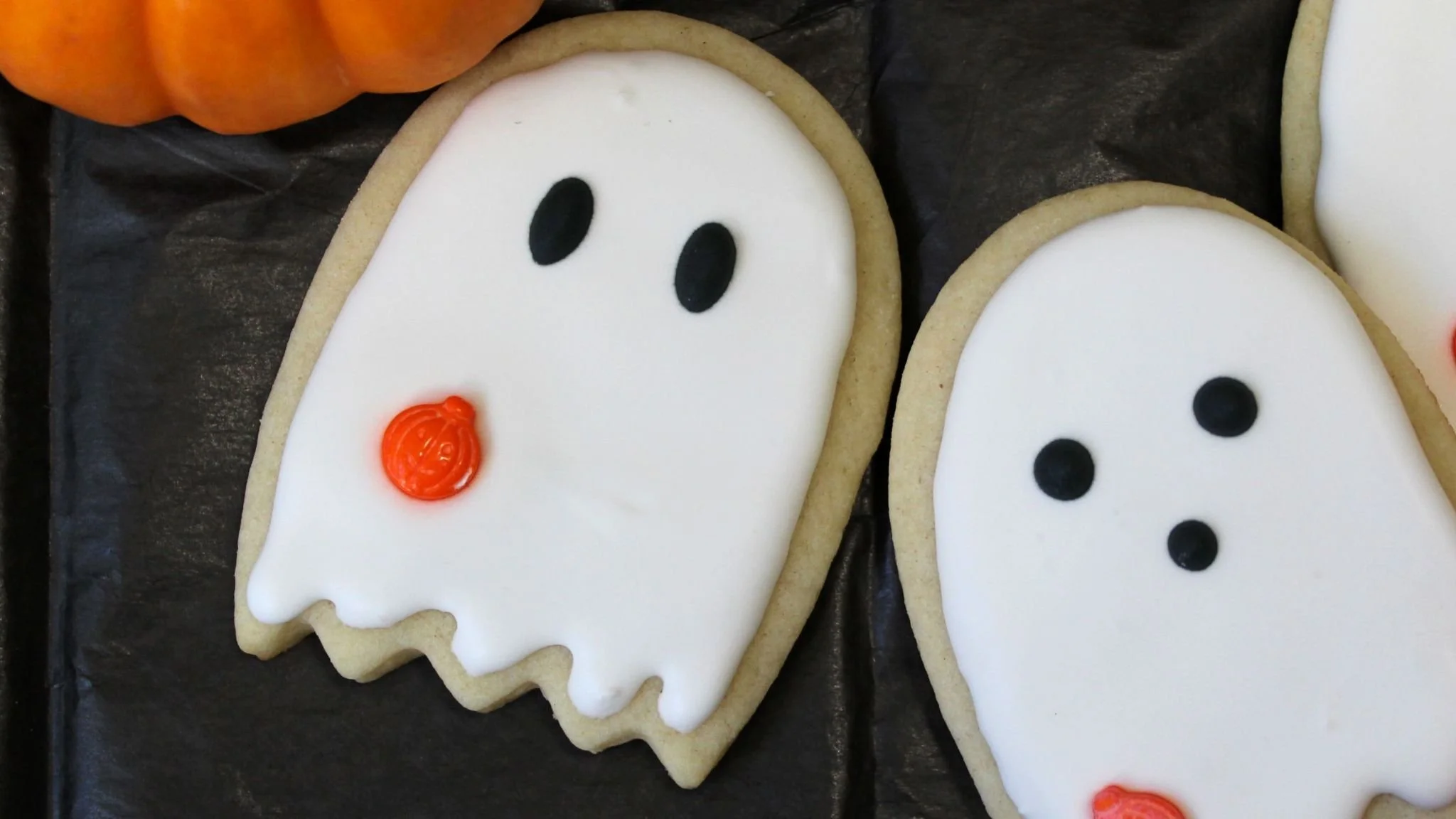      
  
        Ghost Sugar Cookies Recipe | Halloween Recipes  Ingredients: 1 ½ Cups Flour (180g) ¼ Teaspoon Baking Powder (1.25g) ¼ Teaspoon Salt (1.5g) ½ Cup Butter, Softened (112g) ½ Cup Sugar (95g) 1 Teaspoon Vanilla Extract (5ml) 1 Egg  Icing