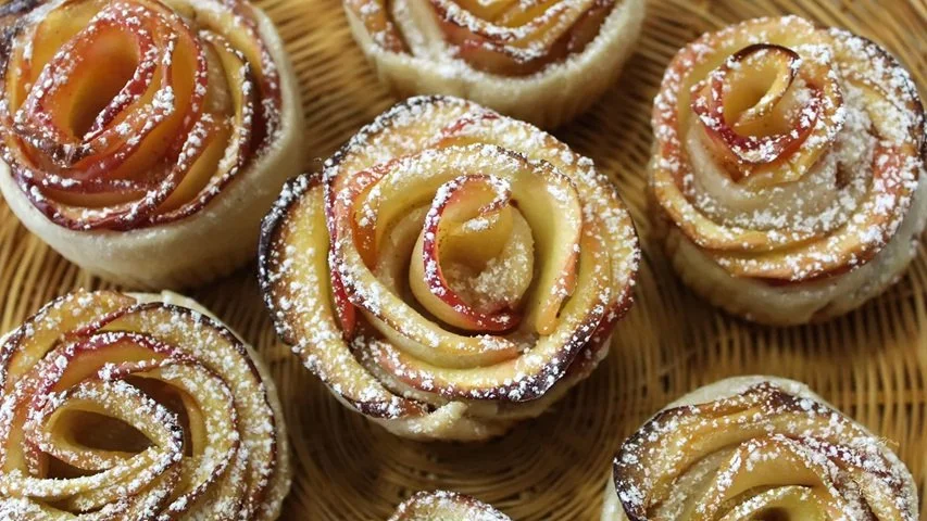      
  
















   
    
      
    
     
       
        
       
     
    
    



   


 
  
 

         
  
    
How to Make Apple Roses Mini Pies | Recipe   
How to make mini apple pies in rose shapes.     Ingredients:      Two 9 inch