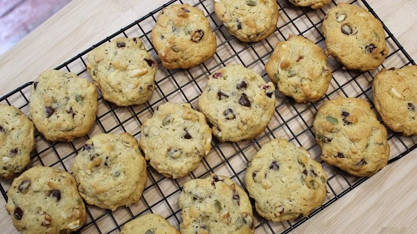      
  
















   
    
      
    
     
       
        
       
     
    
    



   


 
  
 

         
  
    
Spring Cleaning Cookies Recipe | Home Baking   
How to make cookies with any extra ingredients you might have in your pant