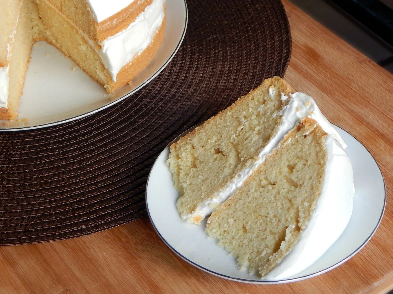 How to Make an Easy Vanilla Cake | Recipe