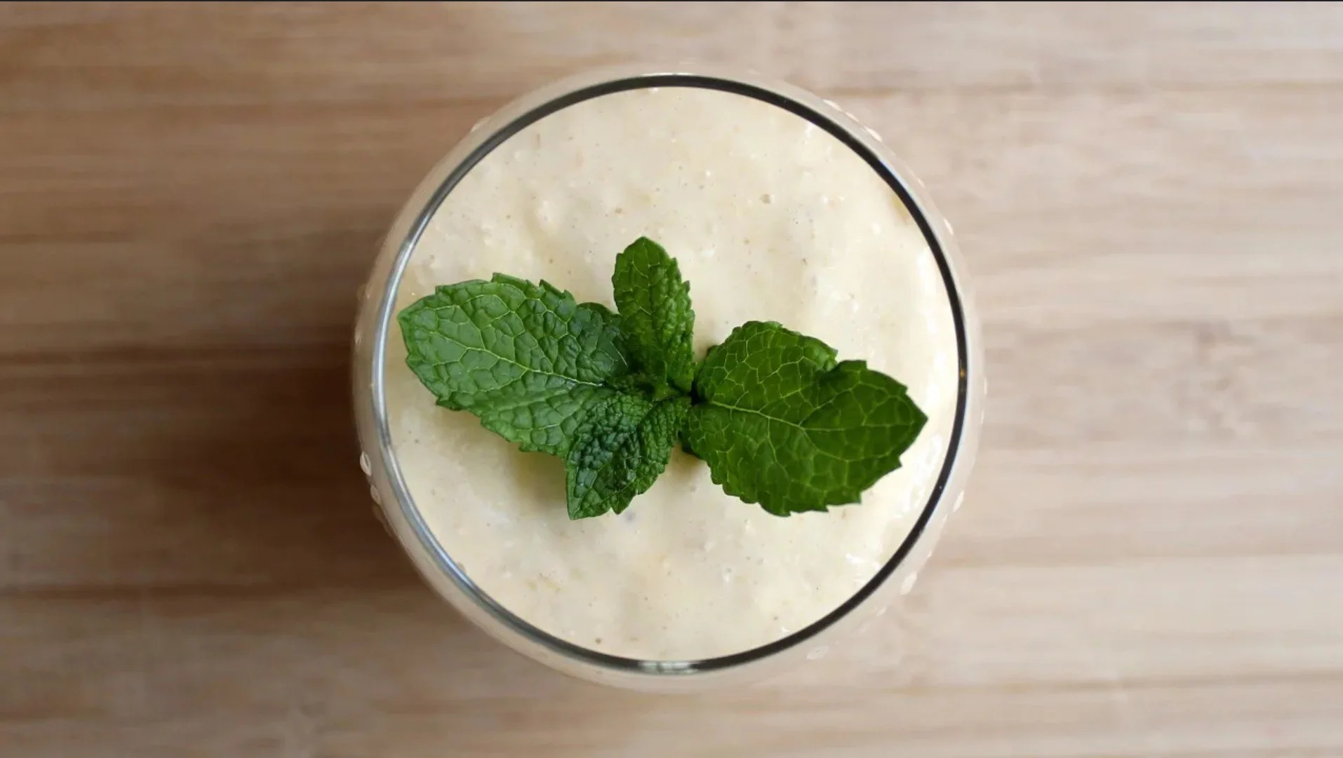 Easy and Simple Mango Breakfast Smoothie Recipe