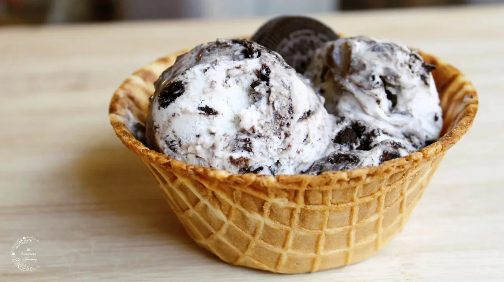 Dairy Free Cookies &amp; Cream Ice Cream Recipe | Vegan Ice Cream&nbsp;