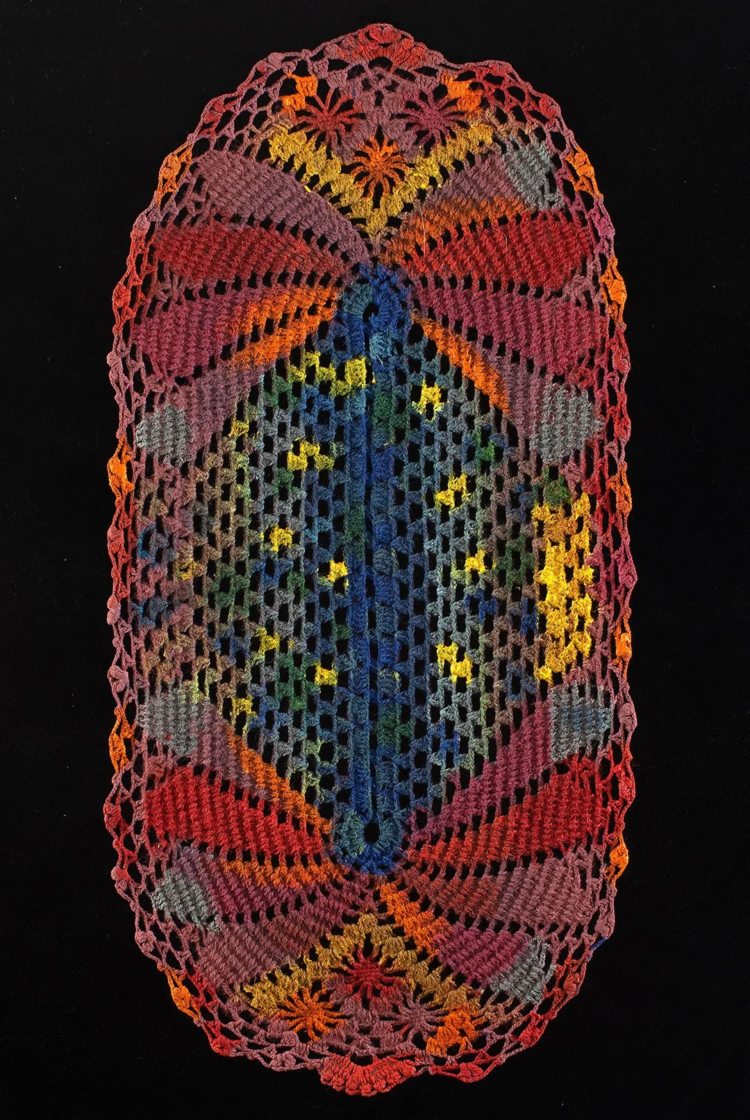 54 x 26, acrilco sobre crochet y tabla, 2024