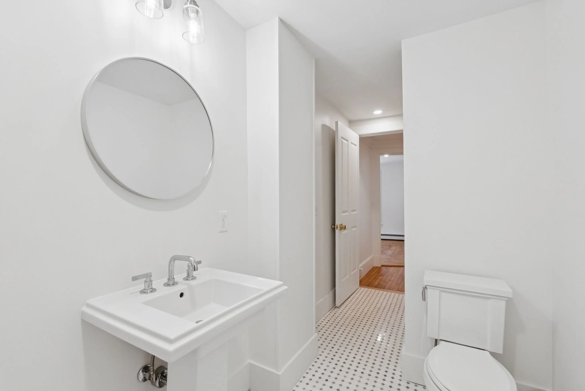 2 Cottage Ln-17.jpg