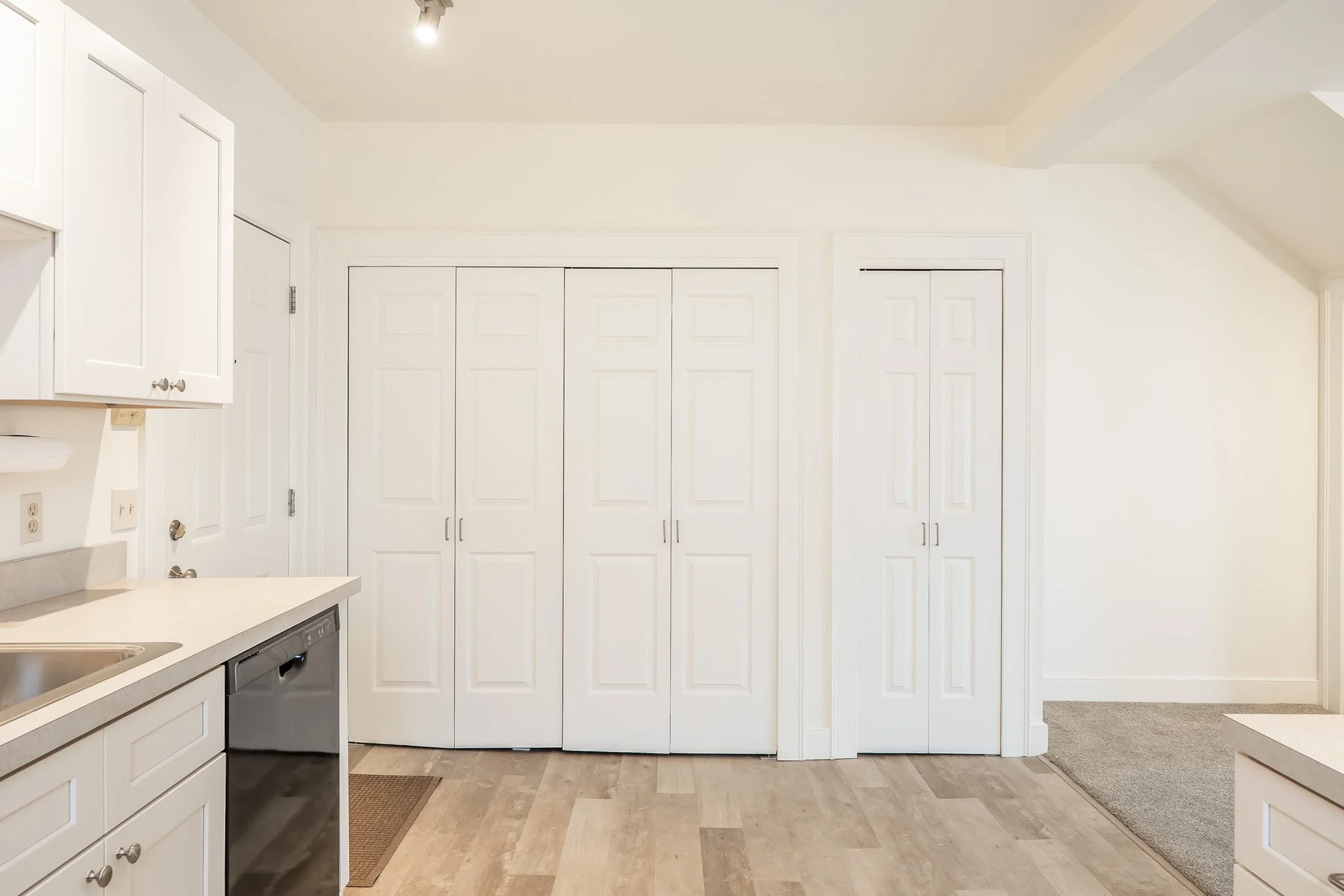 68 Pleaant St-11.jpg