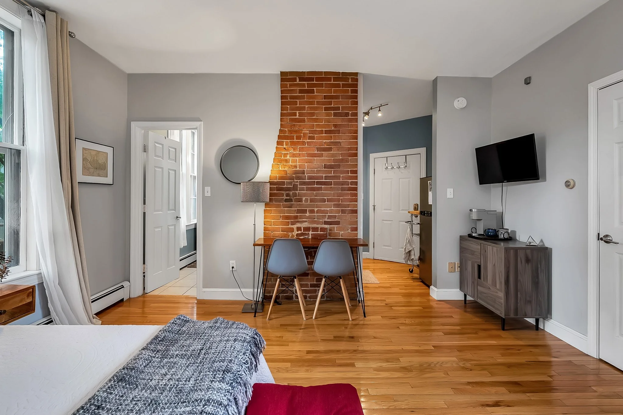 238 State St -8.jpg