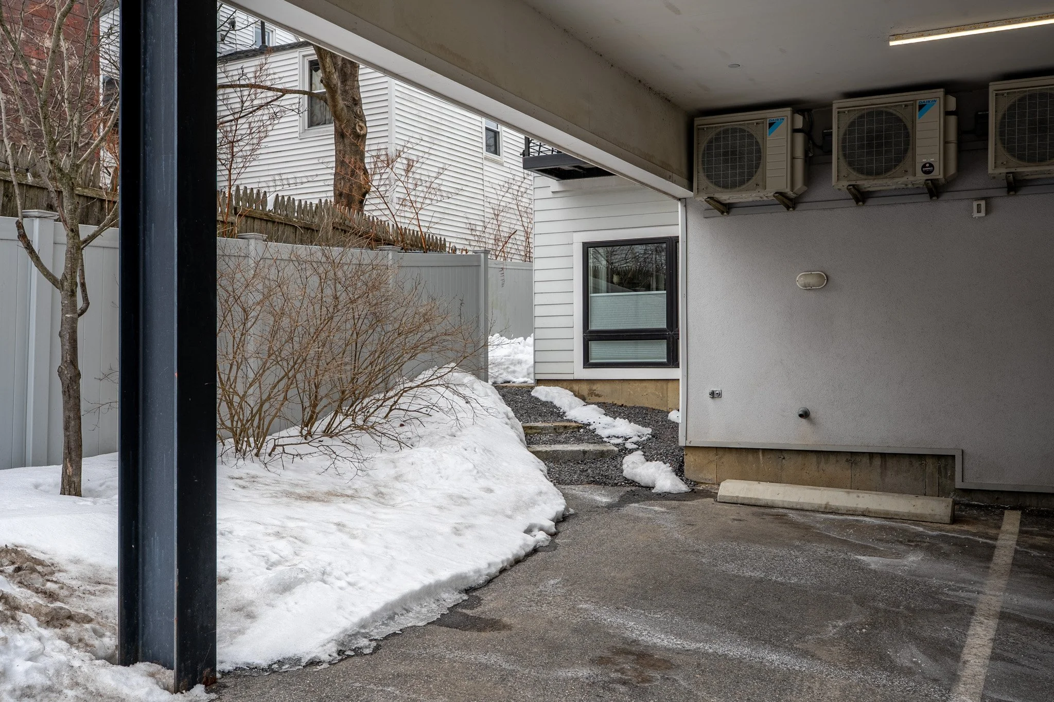 527 Cumberland-27.jpg