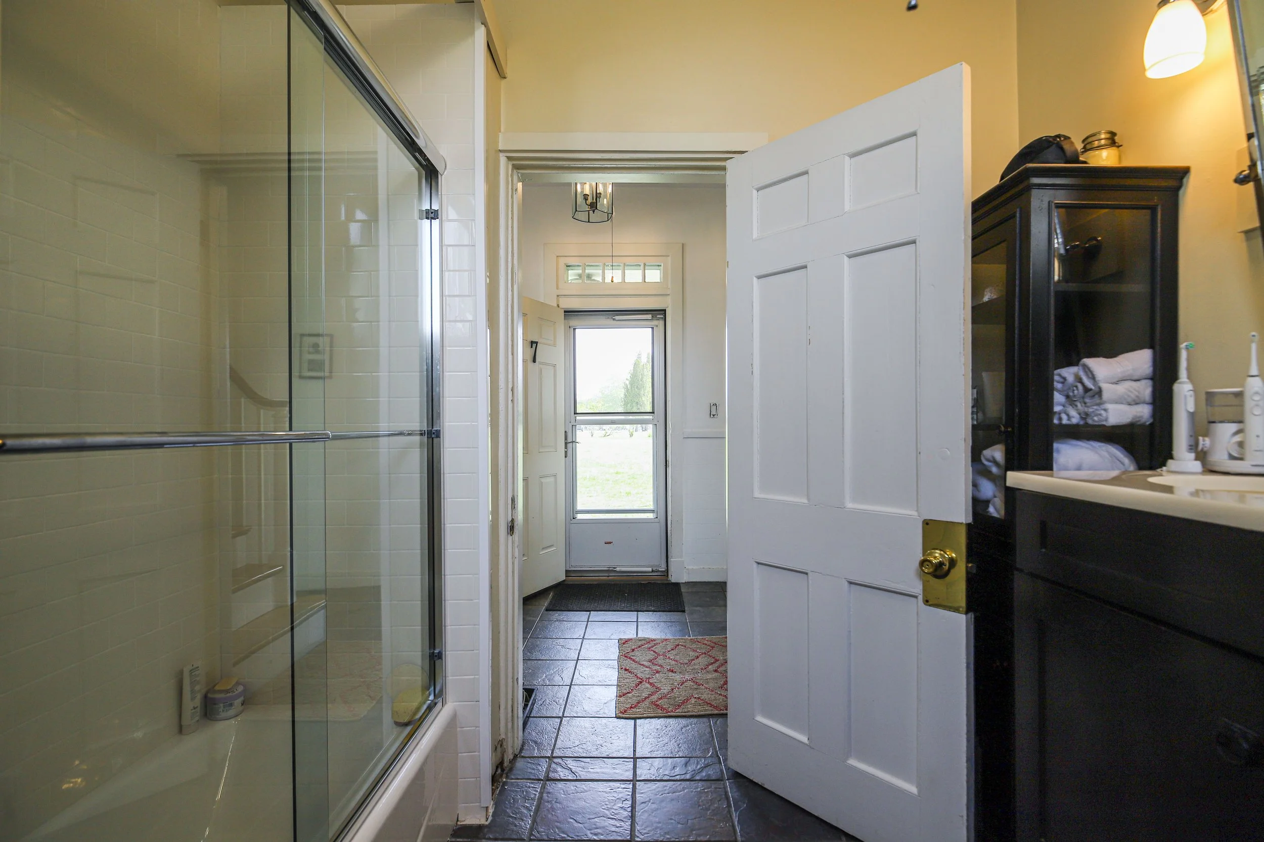 Dairy House - 29Bath.jpg