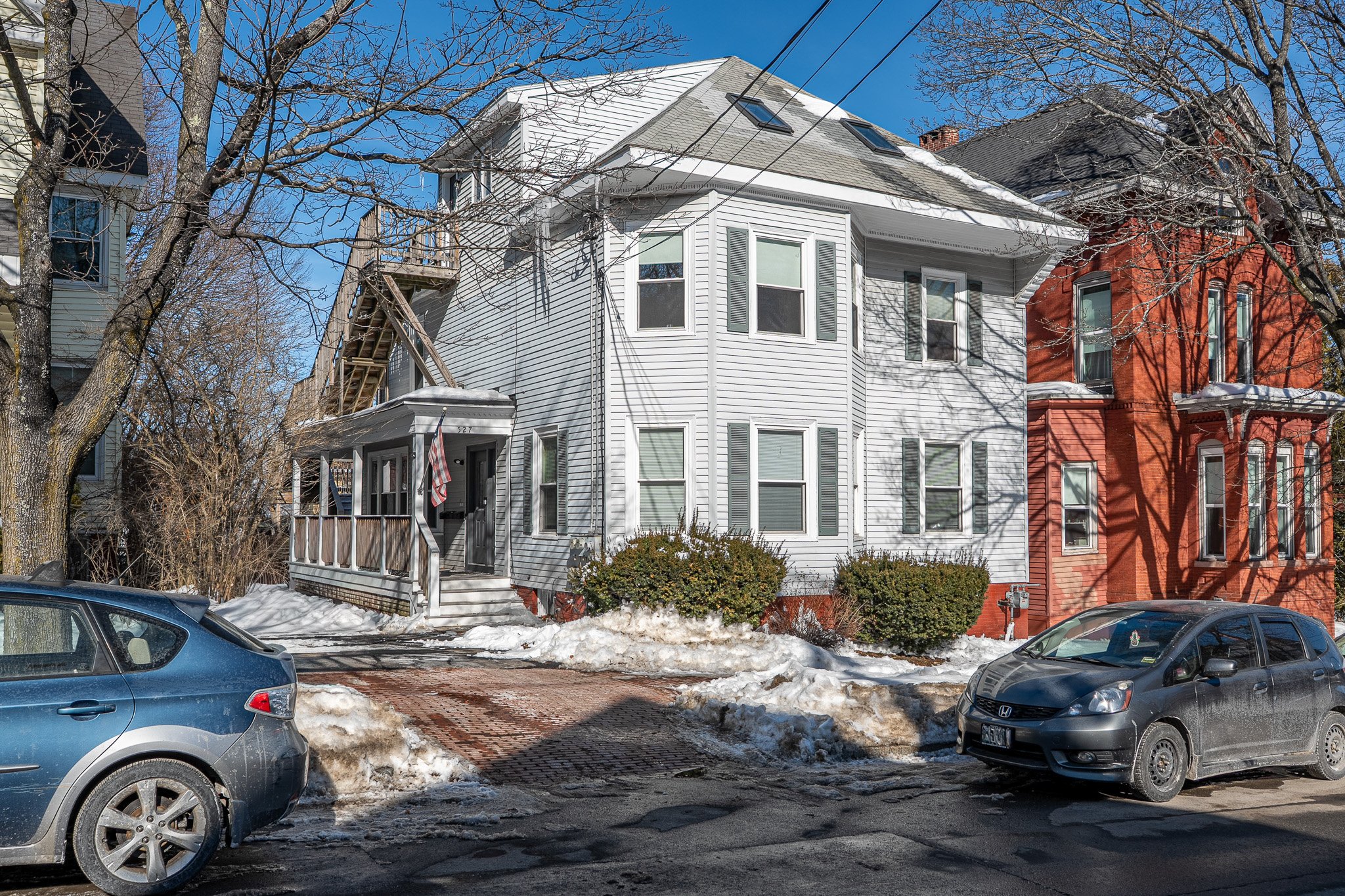 02_527 Cumberland Ave_GreenTrimCreative_Print.jpg