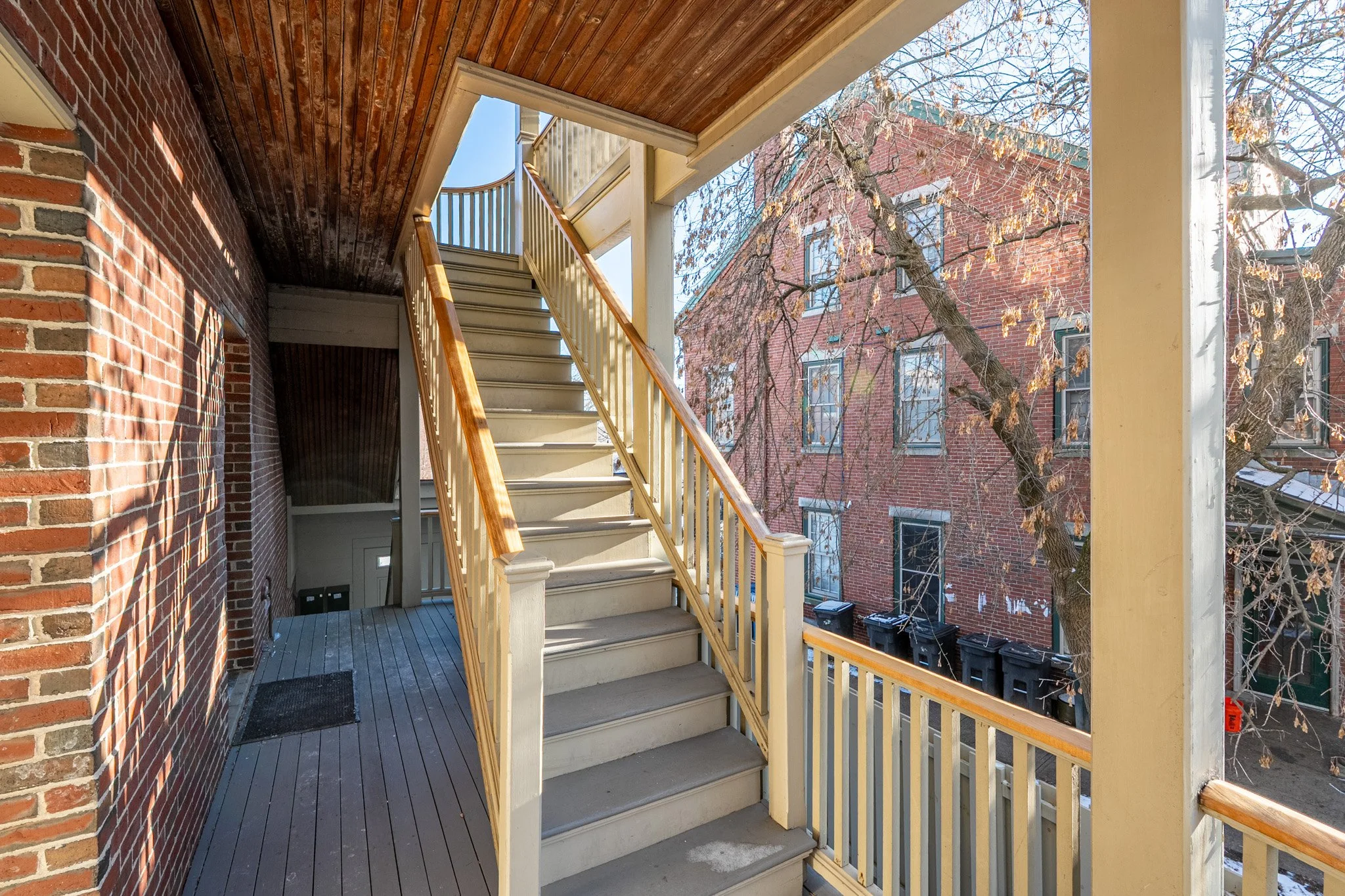 68 Pleaant St-07.jpg