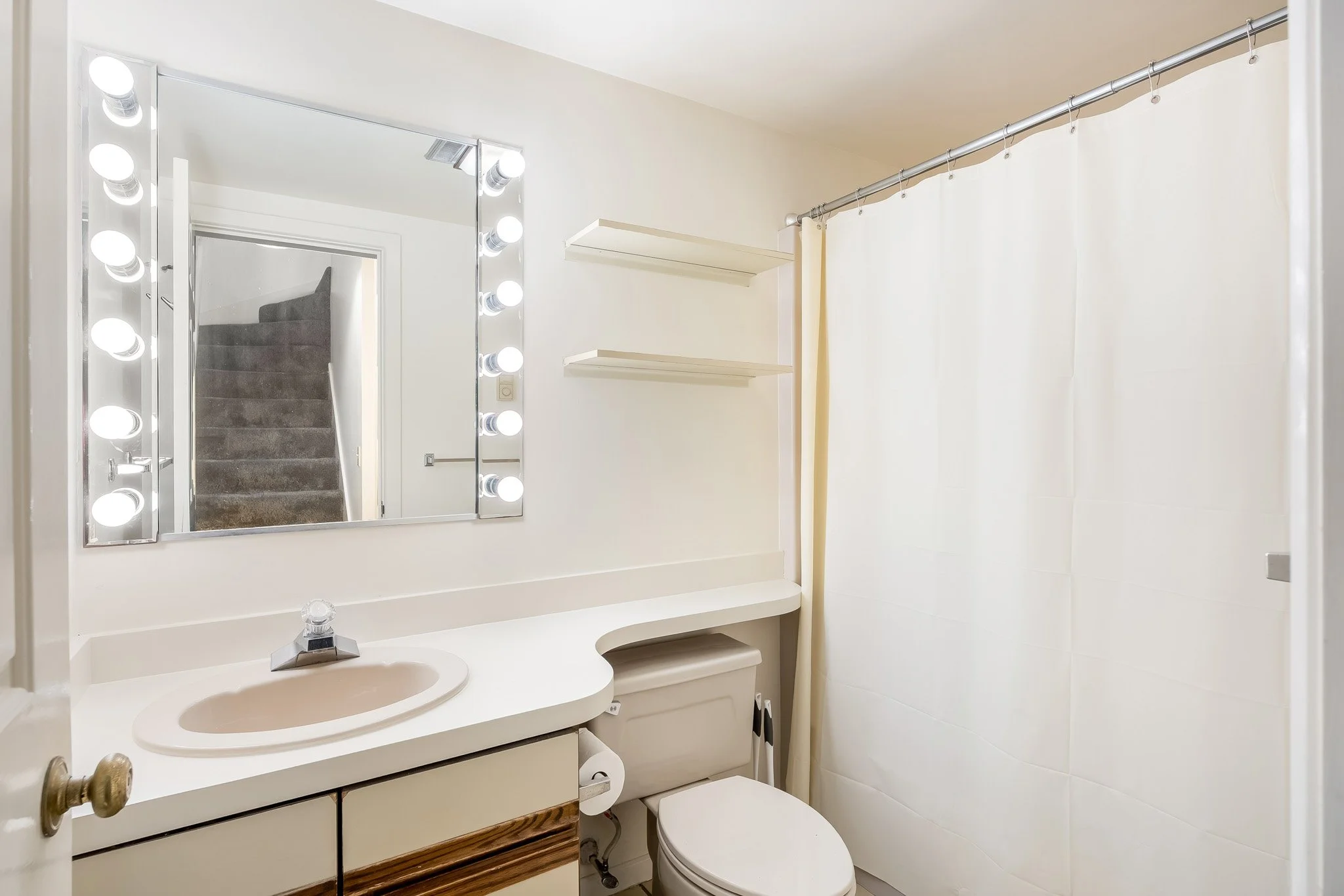 68 Pleaant St-39.jpg