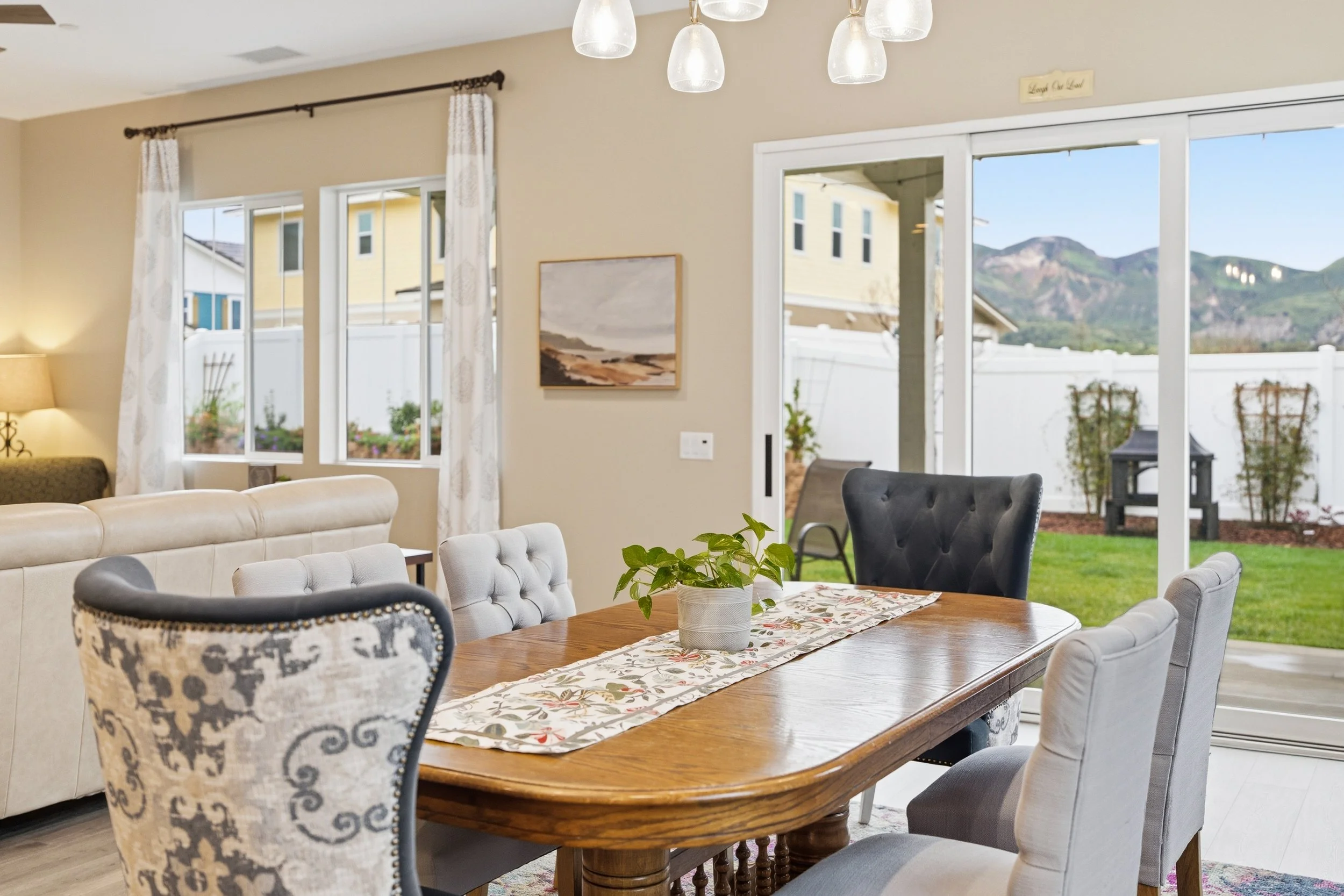 126 Wisteria St-36.jpg