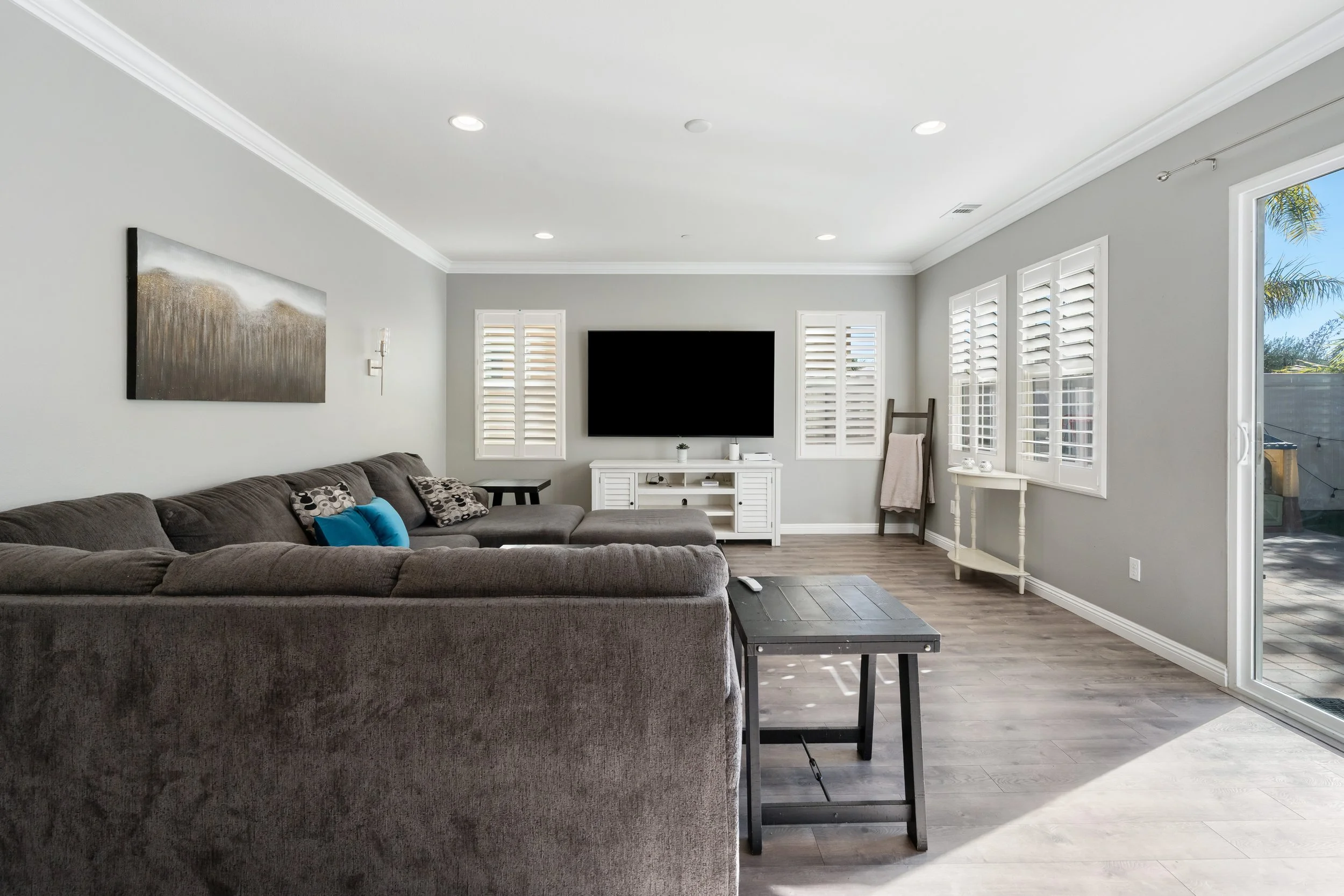 668 Whalen Way-7.jpg