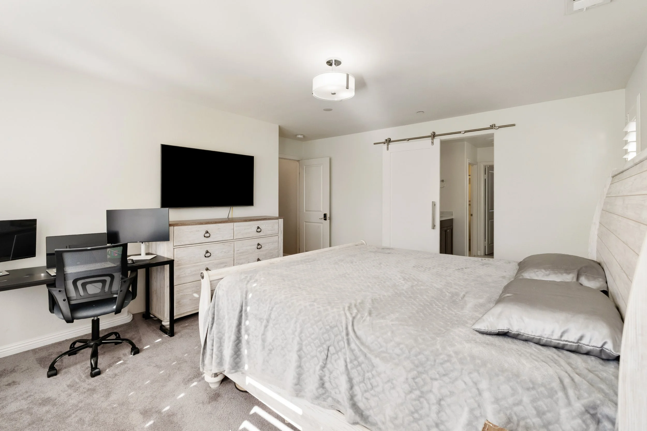 668 Whalen Way-24.jpg