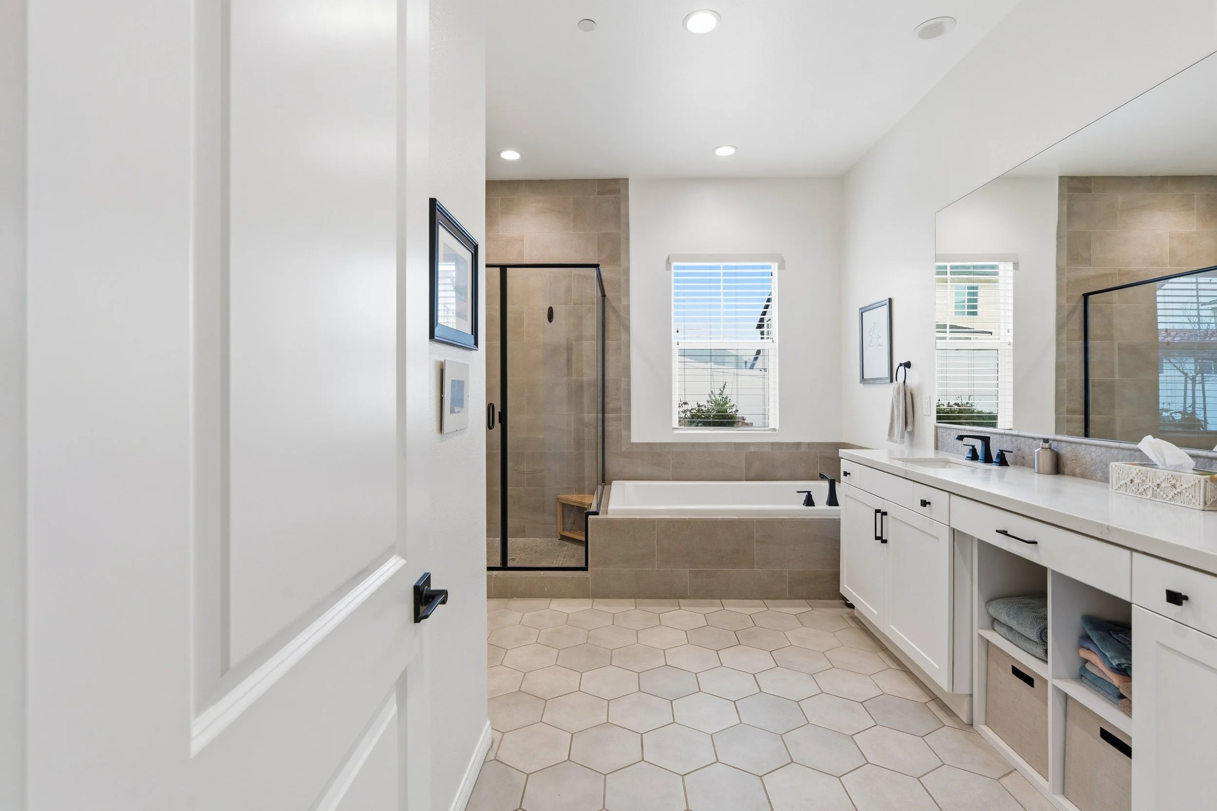 126 Wisteria St-19.jpg