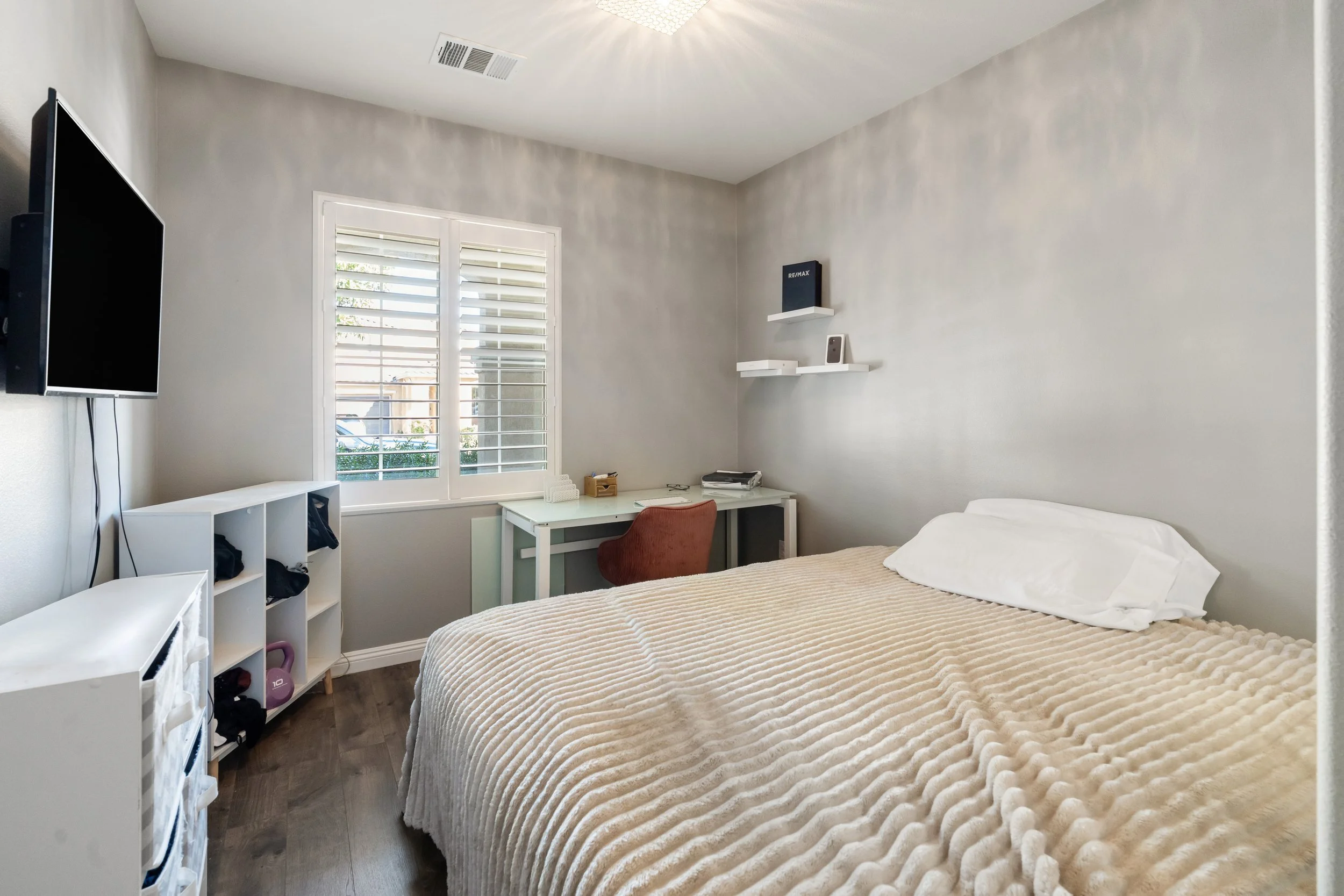 668 Whalen Way-3.jpg