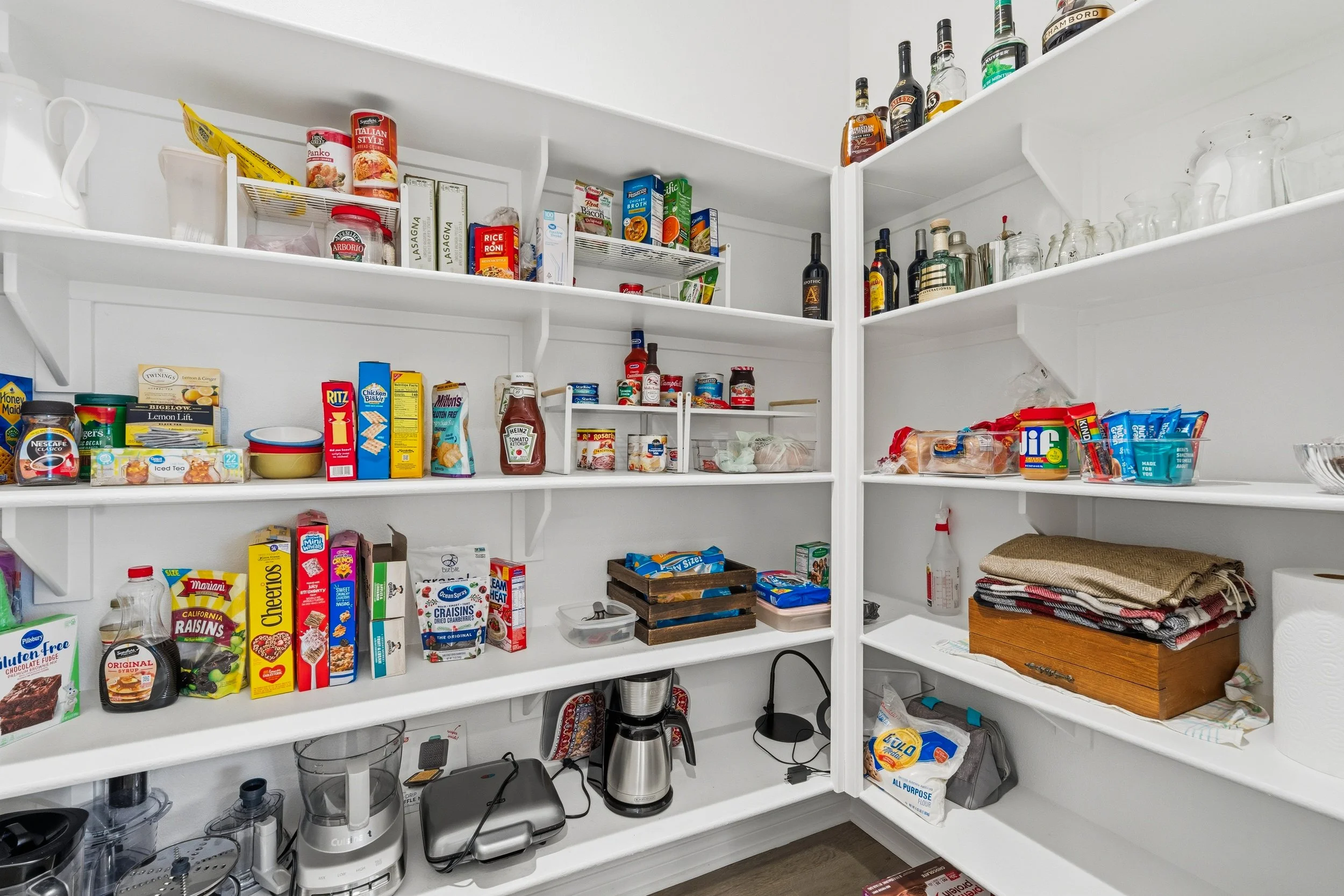 126 Wisteria St-41.jpg