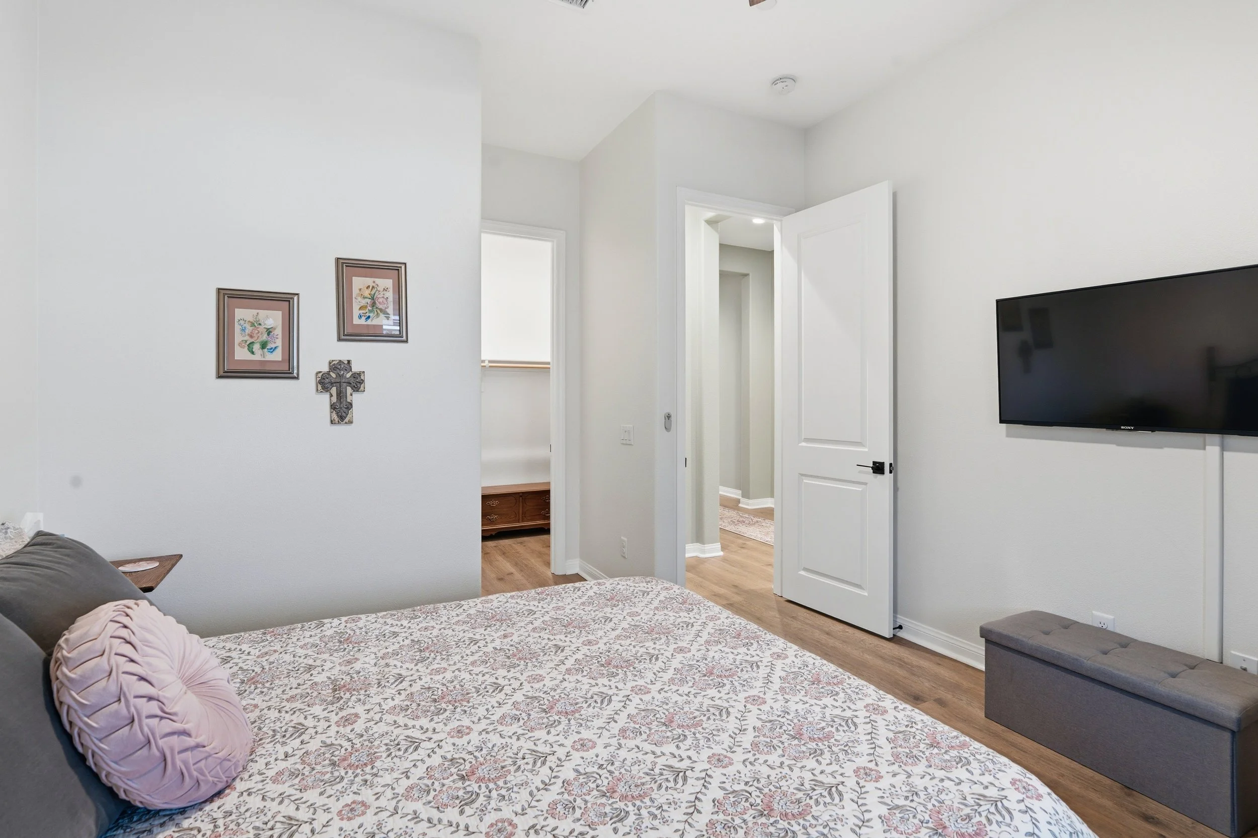 126 Wisteria St-07.jpg