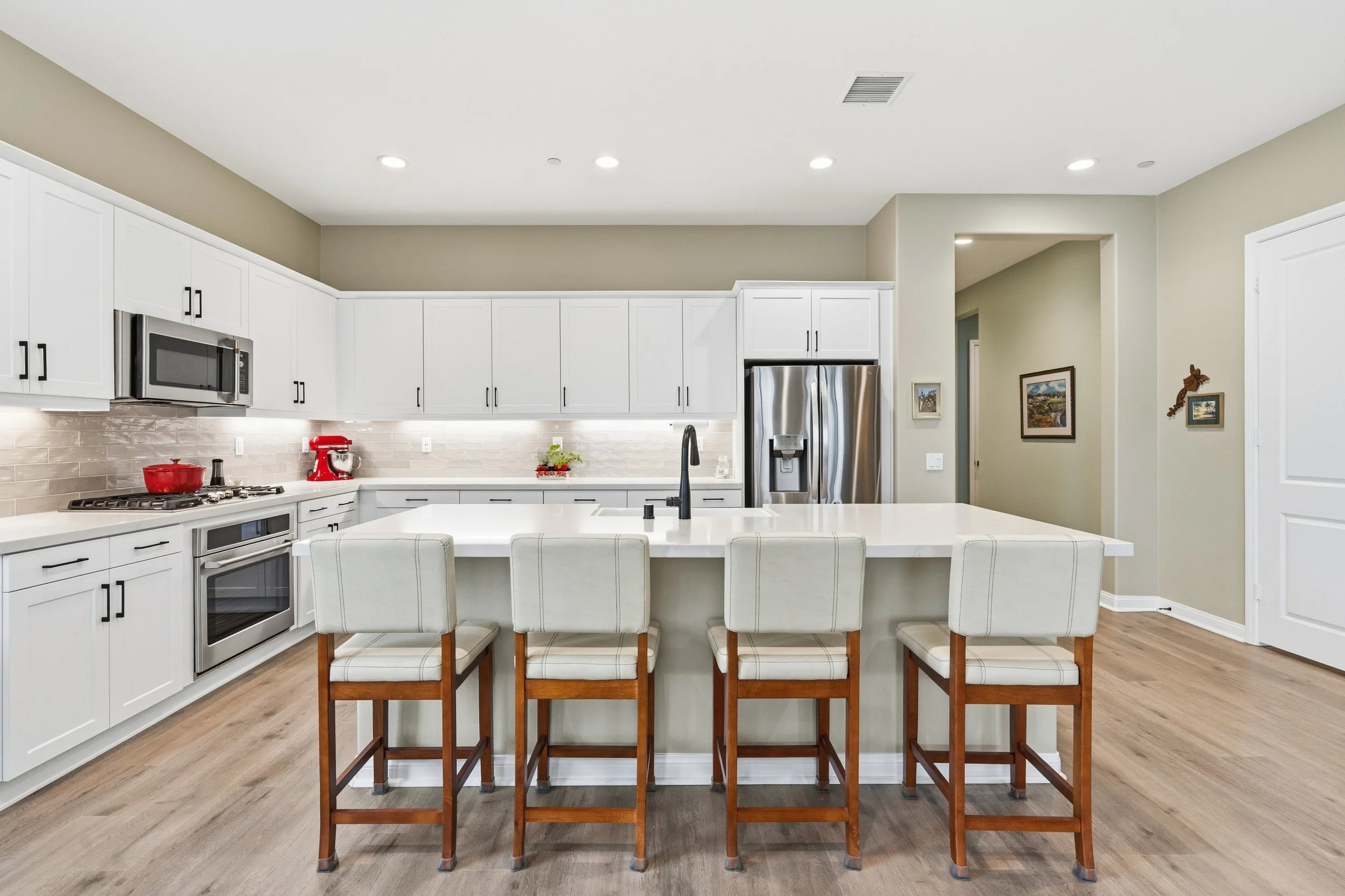 126 Wisteria St-30.jpg