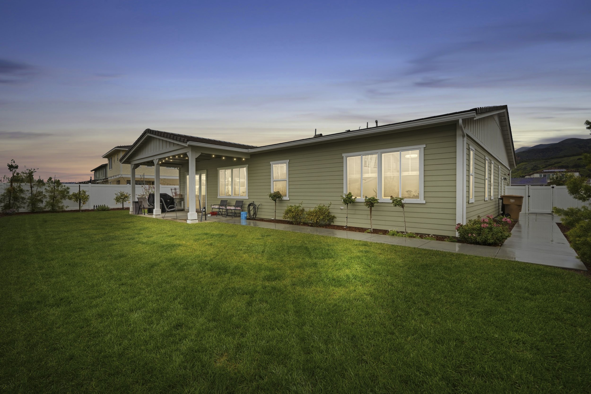 126 Wisteria St-43 (1).jpg