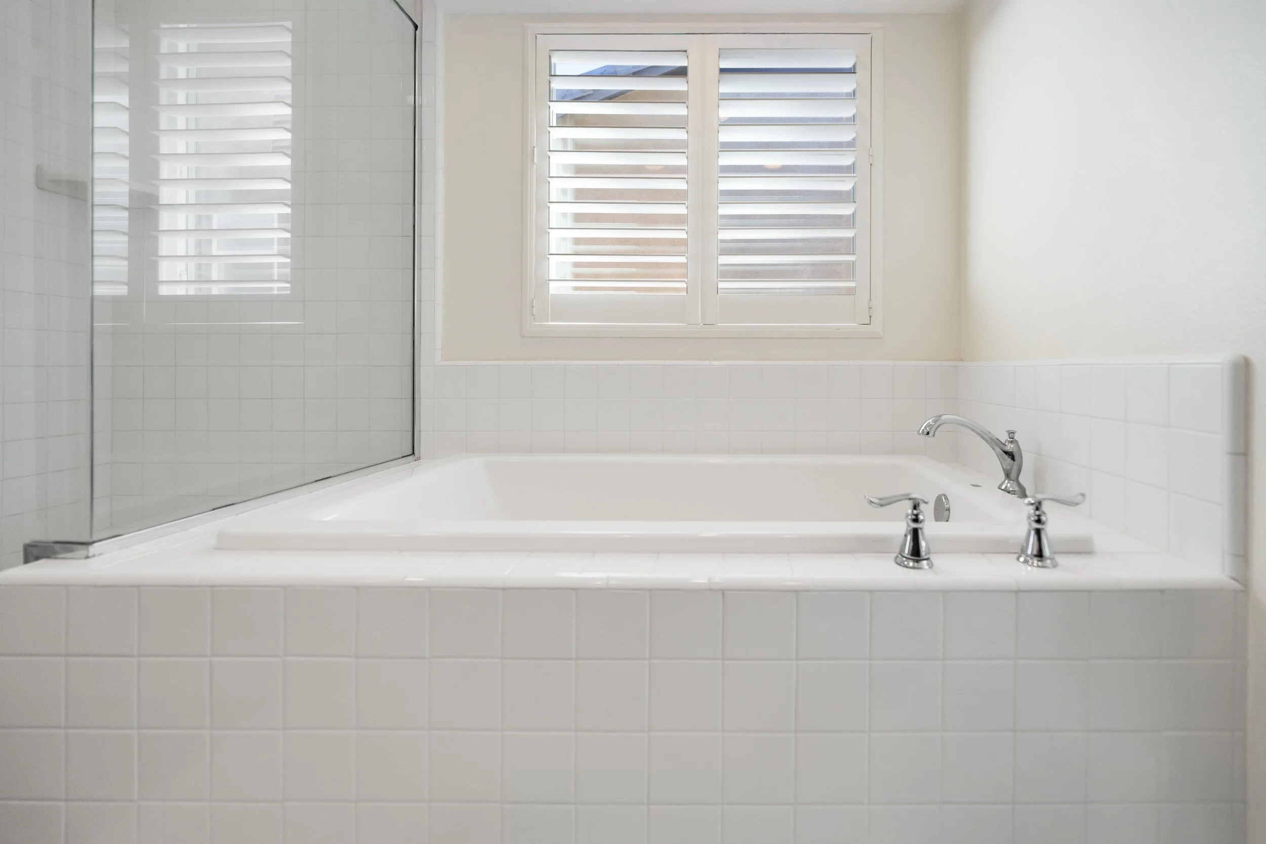 668 Whalen Way-28.jpg